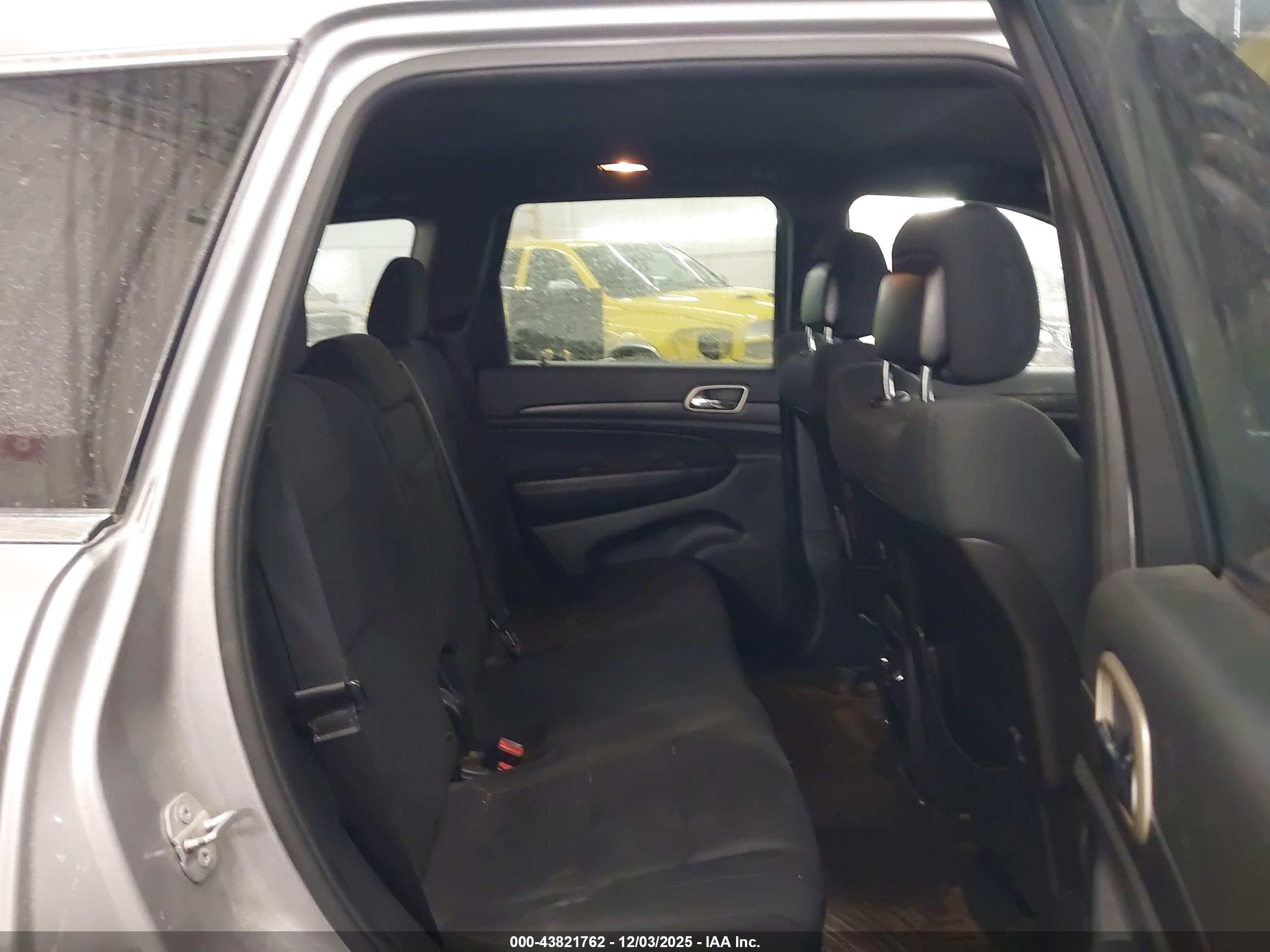 JEEP GRAND image 8