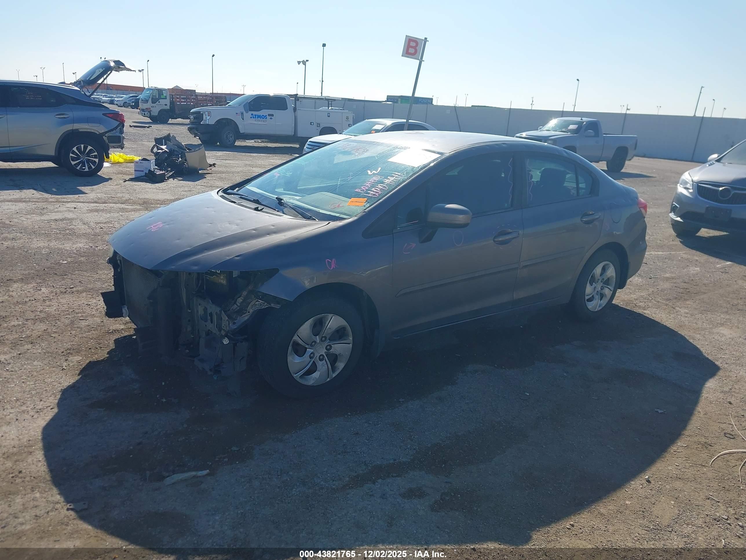 HONDA CIVIC image 2