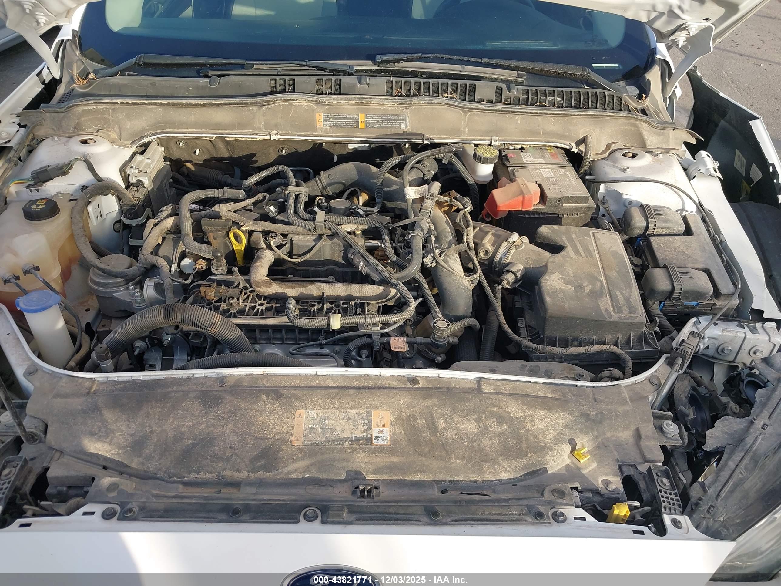 FORD FUSION image 10