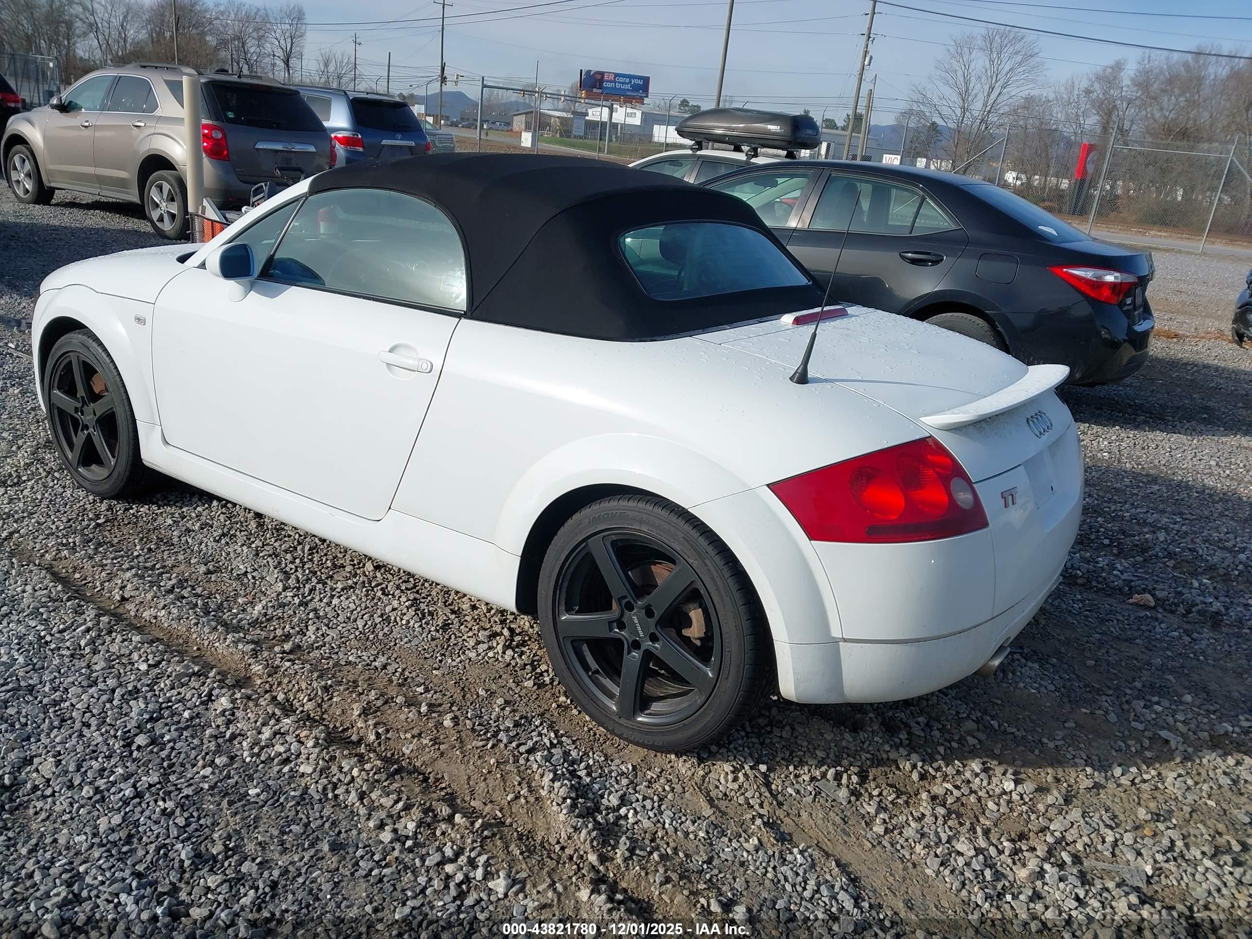 AUDI TT image 3