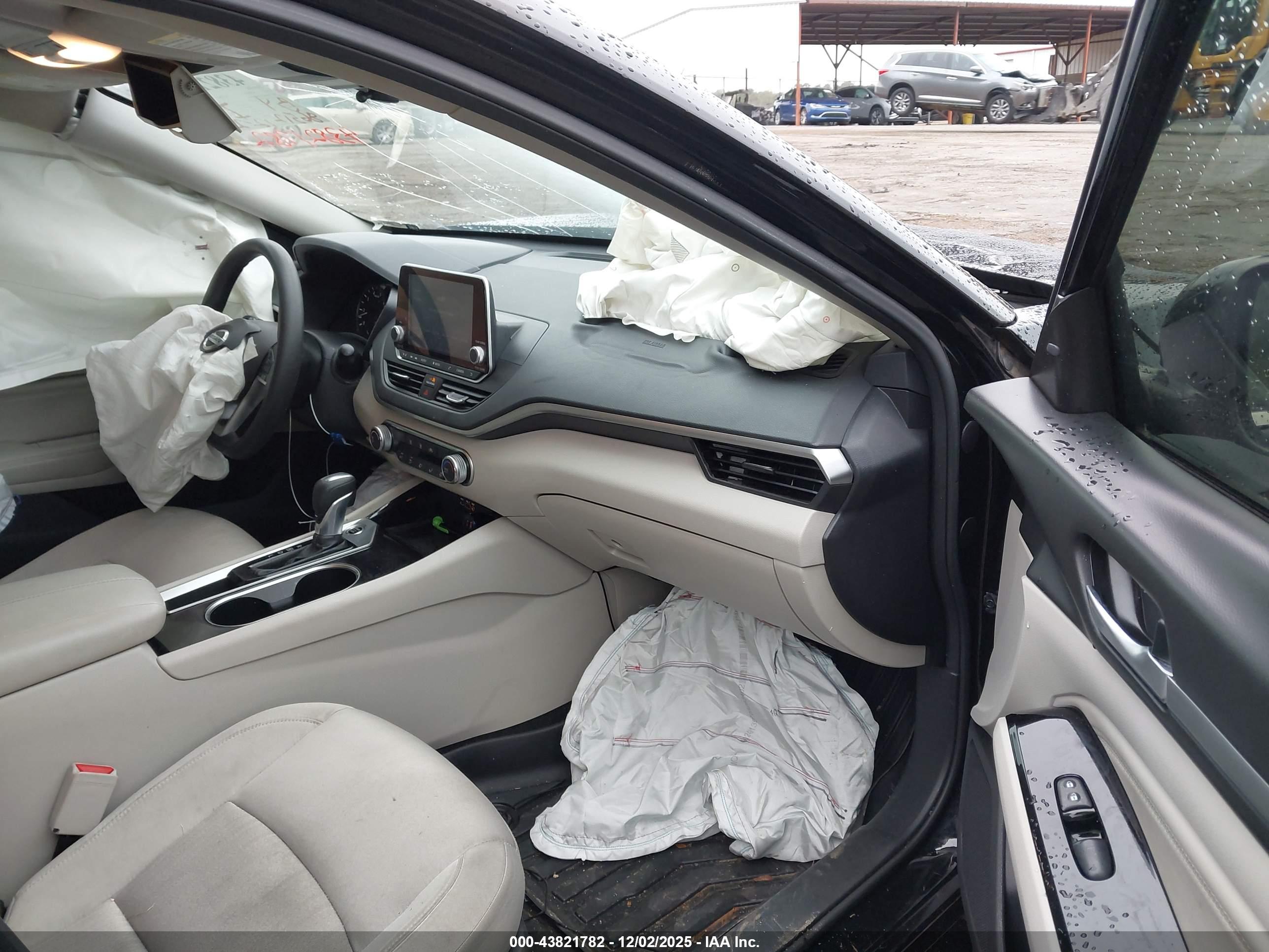 NISSAN ALTIMA image 5