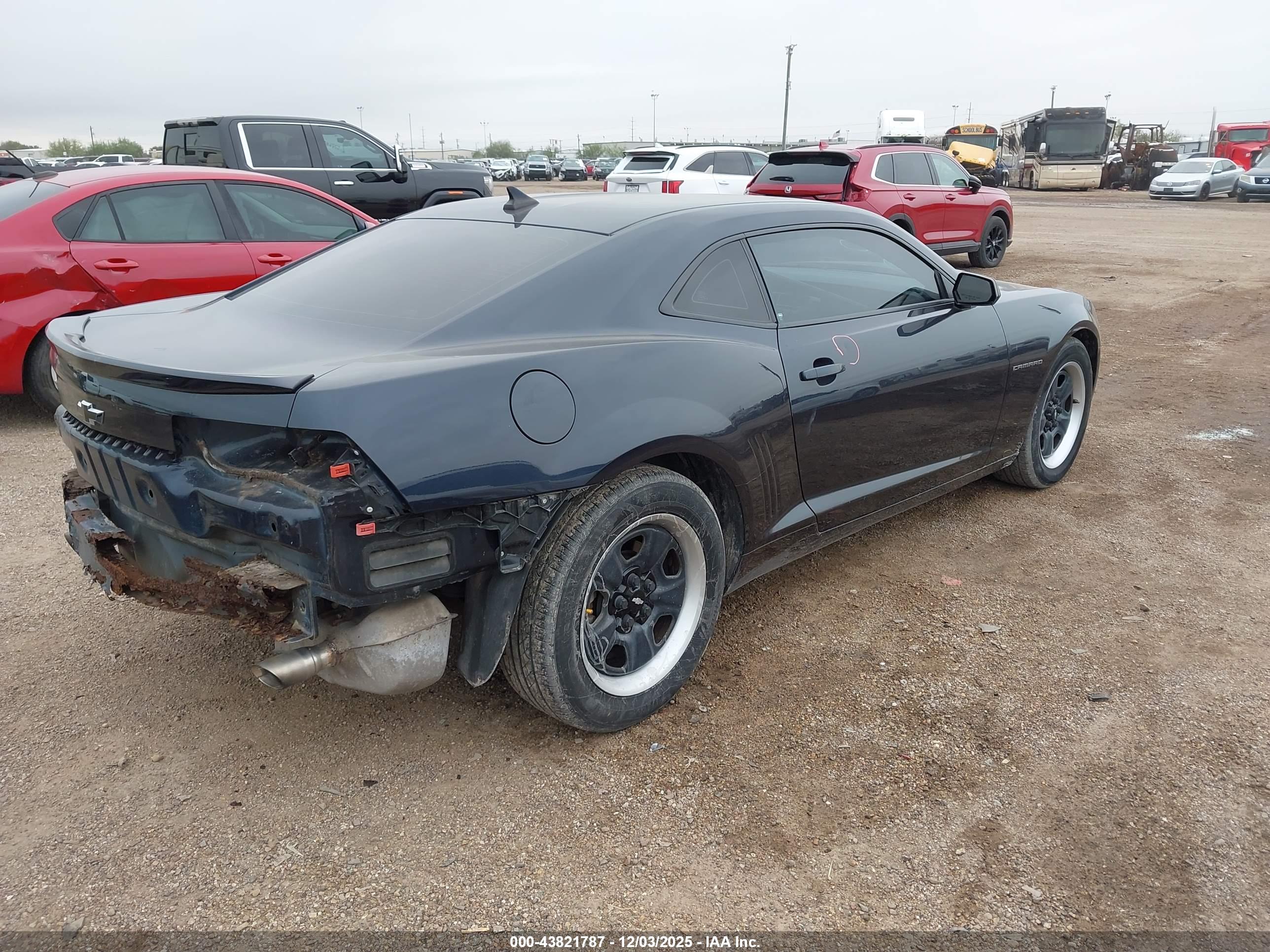 CHEVROLET CAMARO image 4