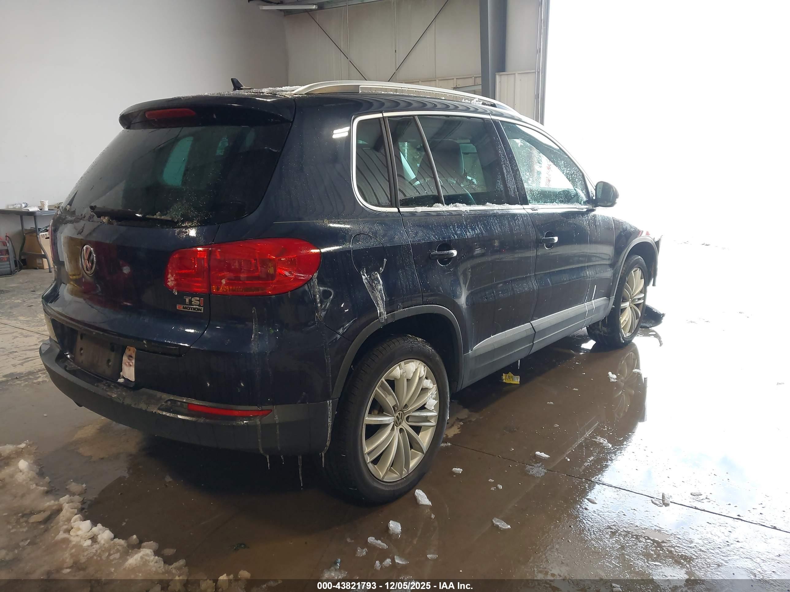 VOLKSWAGEN TIGUAN image 4