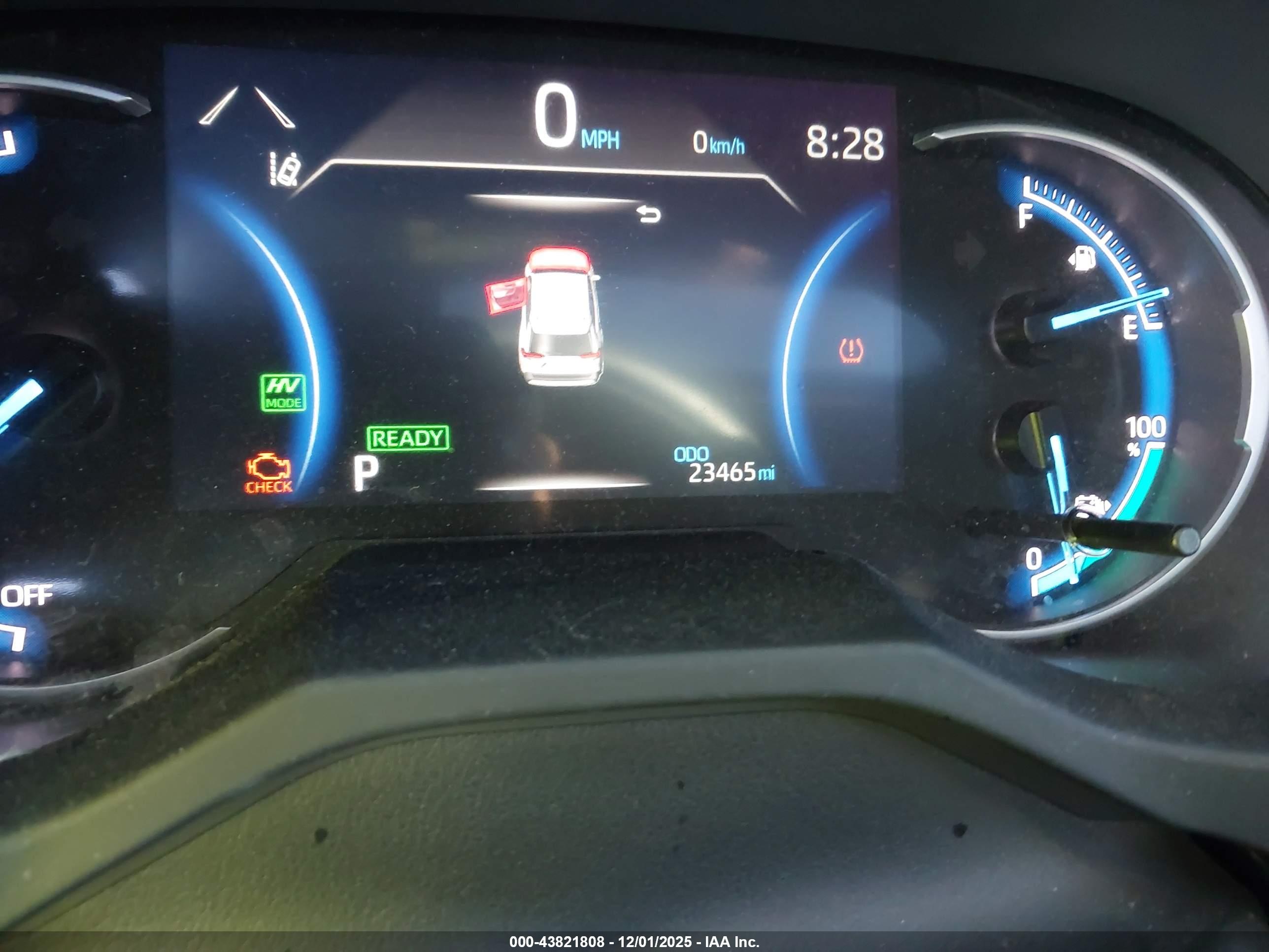 TOYOTA RAV4 image 7