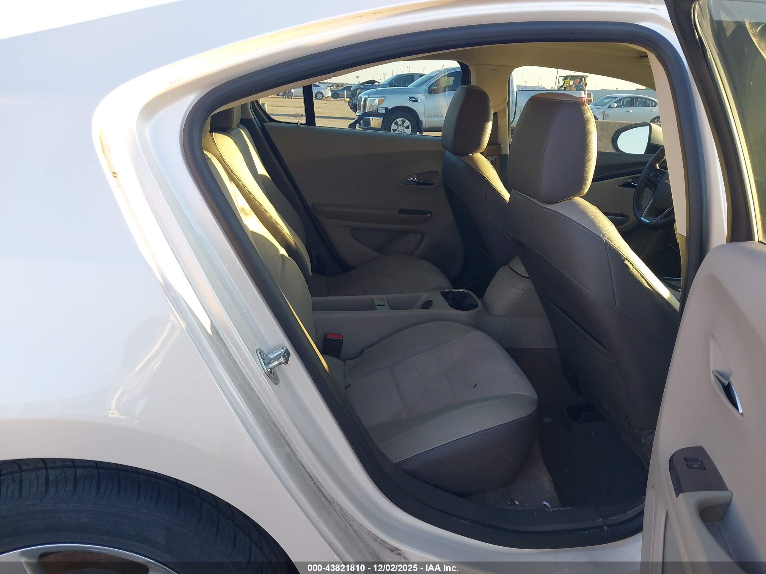 CHEVROLET VOLT image 8