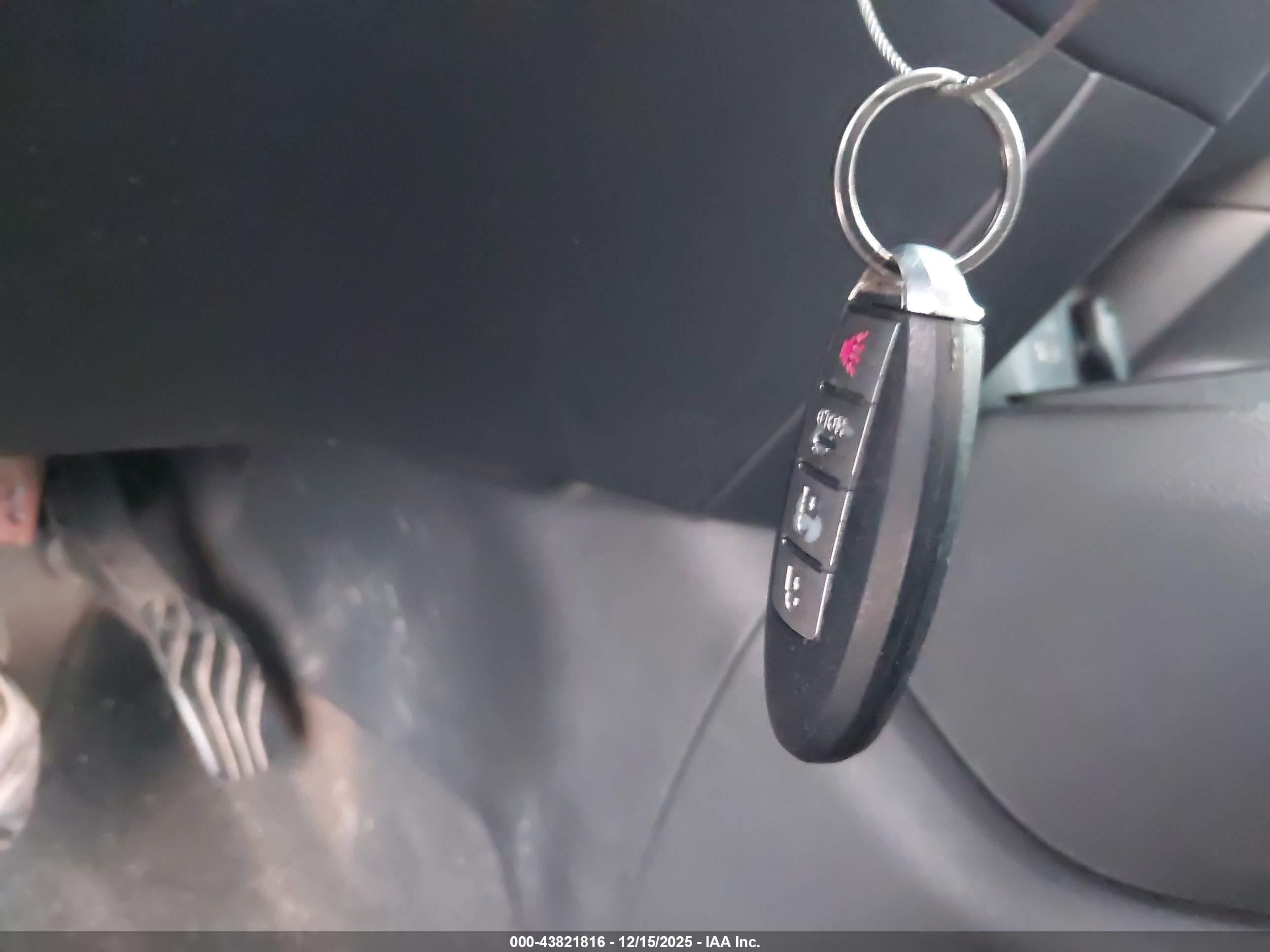 NISSAN ROGUE image 11