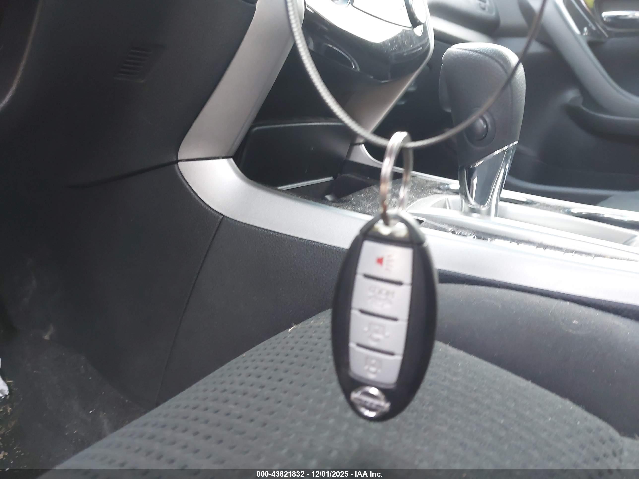 NISSAN ALTIMA image 11