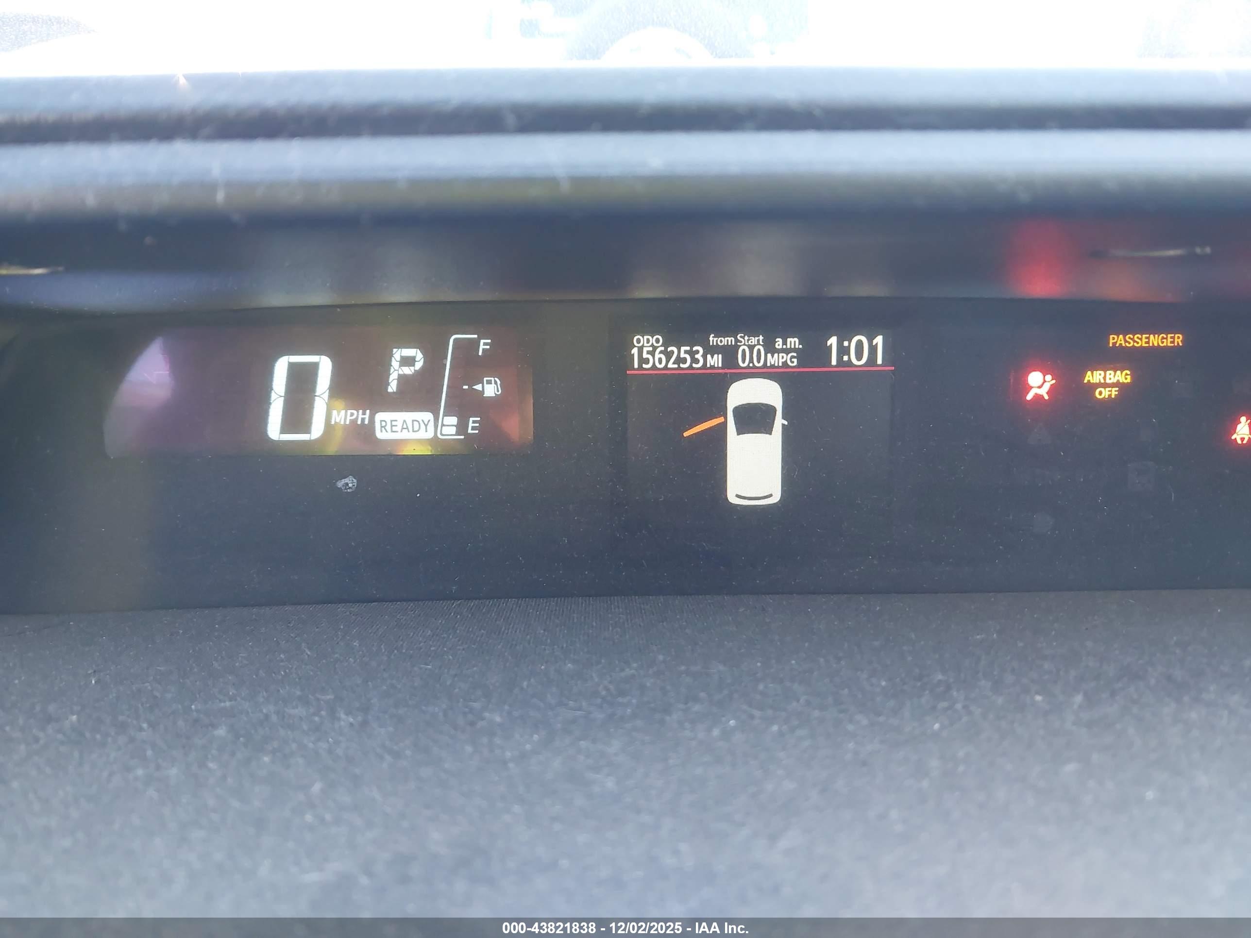 TOYOTA PRIUS image 7