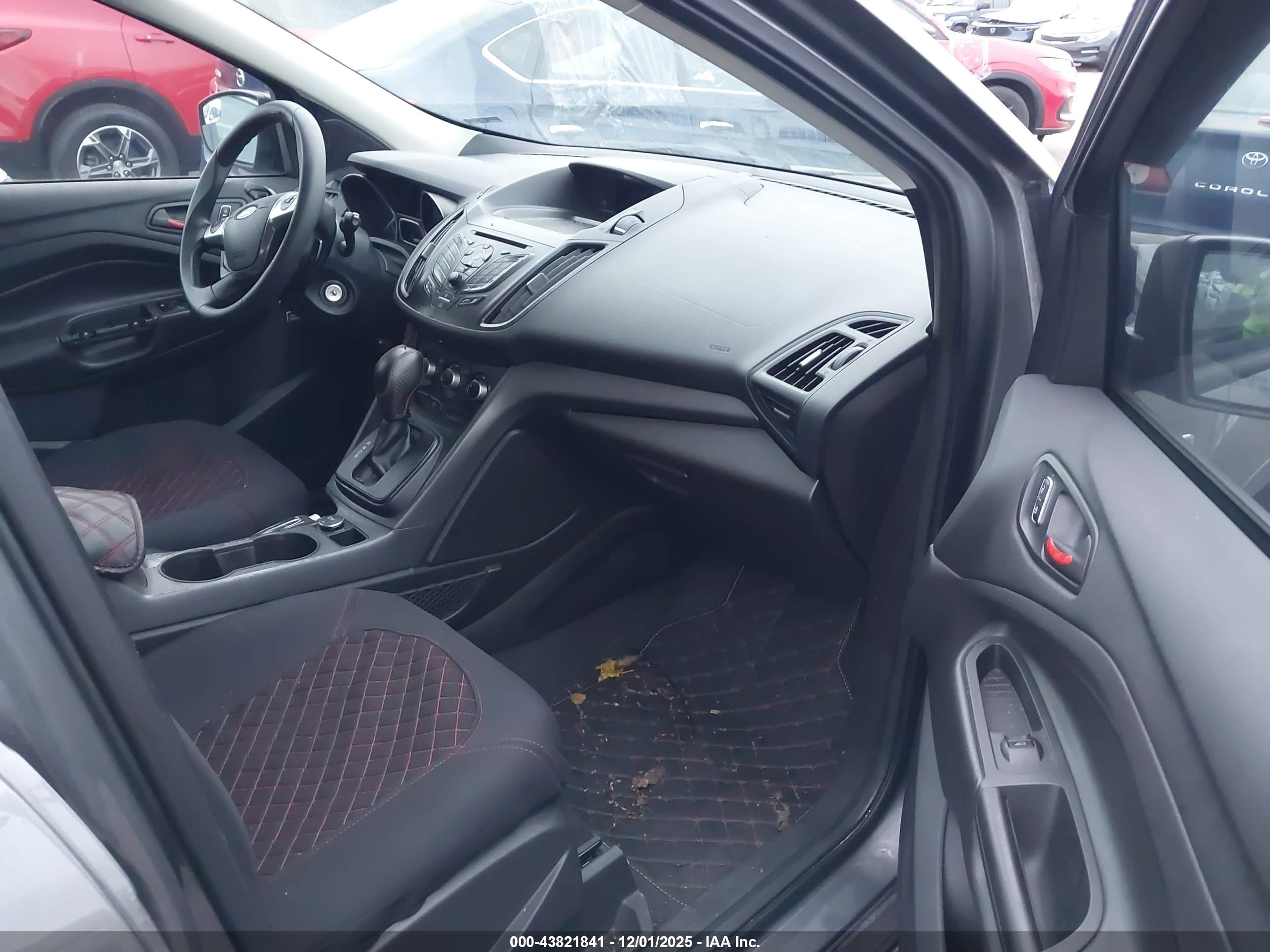 FORD ESCAPE image 5