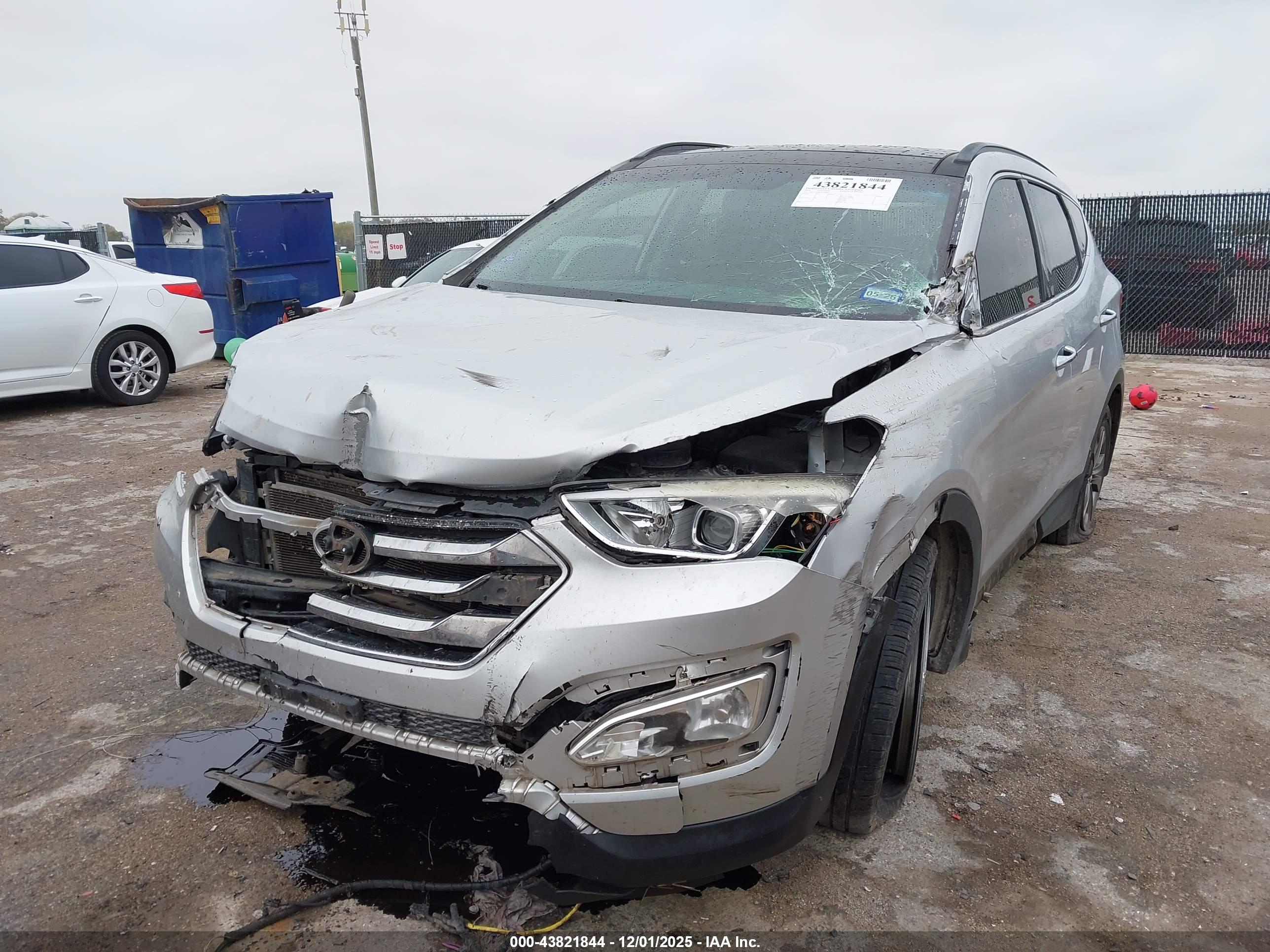 HYUNDAI SANTA image 2