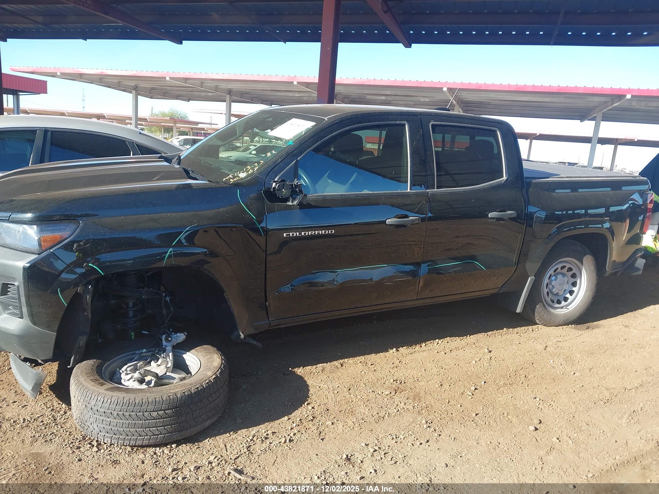 CHEVROLET COLORADO image 6