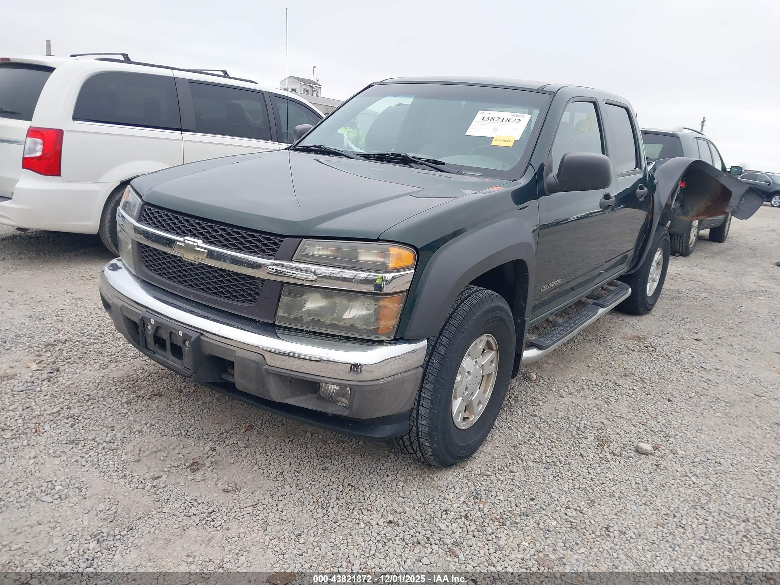 CHEVROLET COLORADO image 2