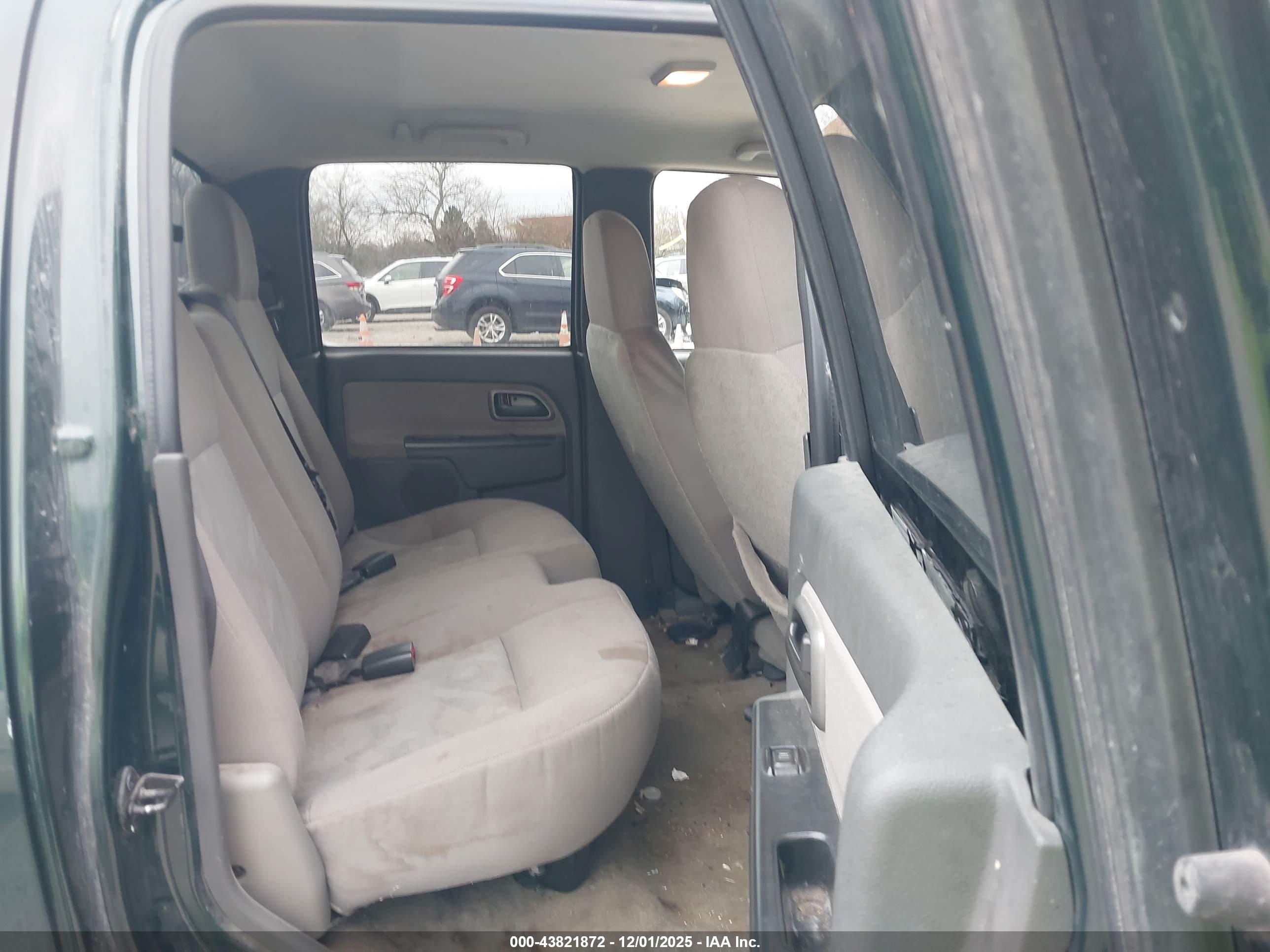CHEVROLET COLORADO image 8