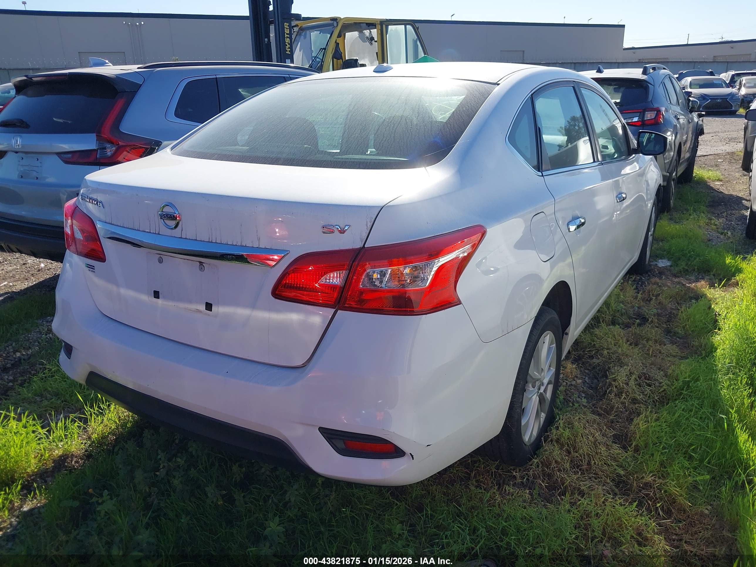 NISSAN SENTRA image 4