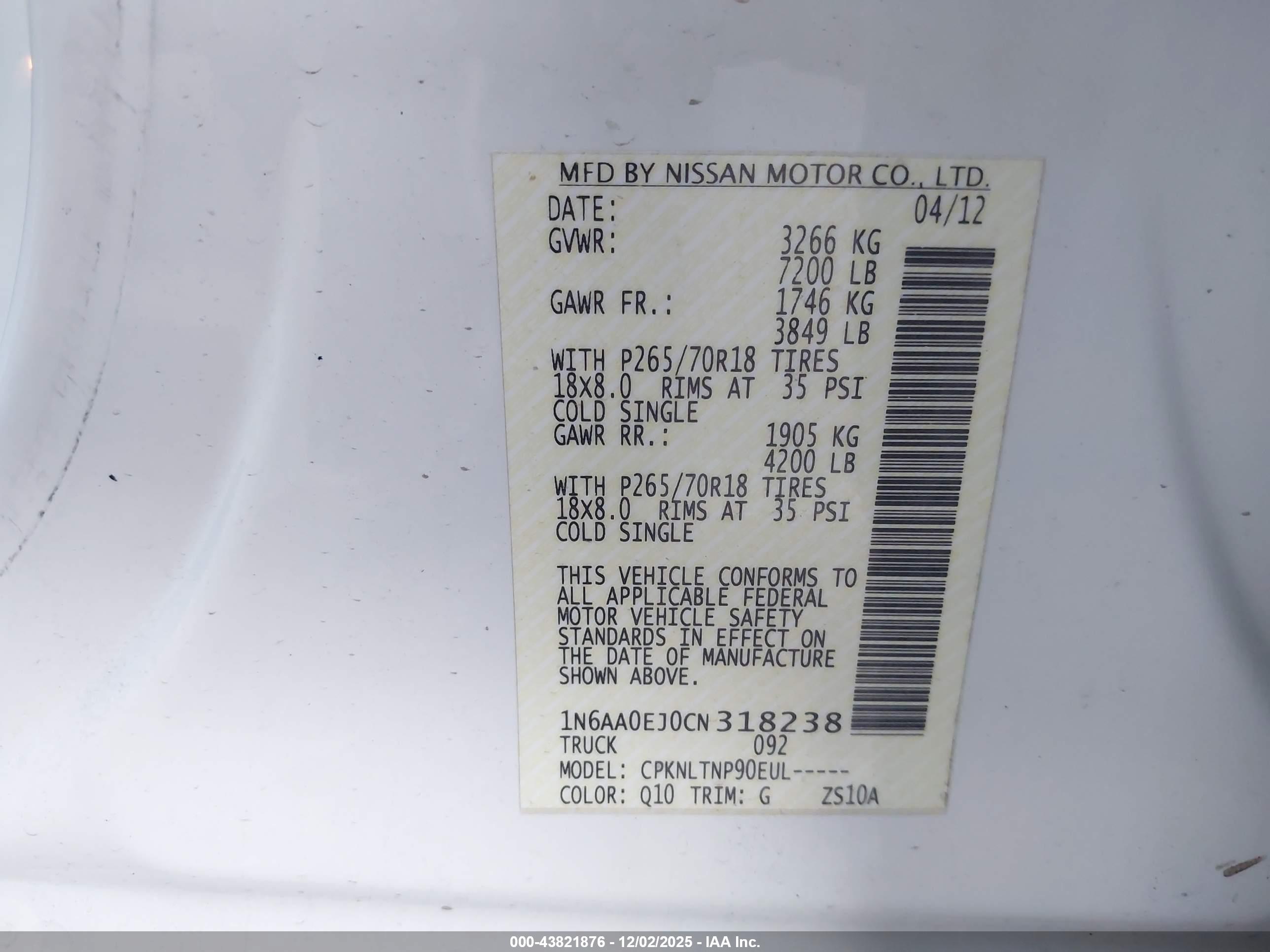 NISSAN TITAN image 9