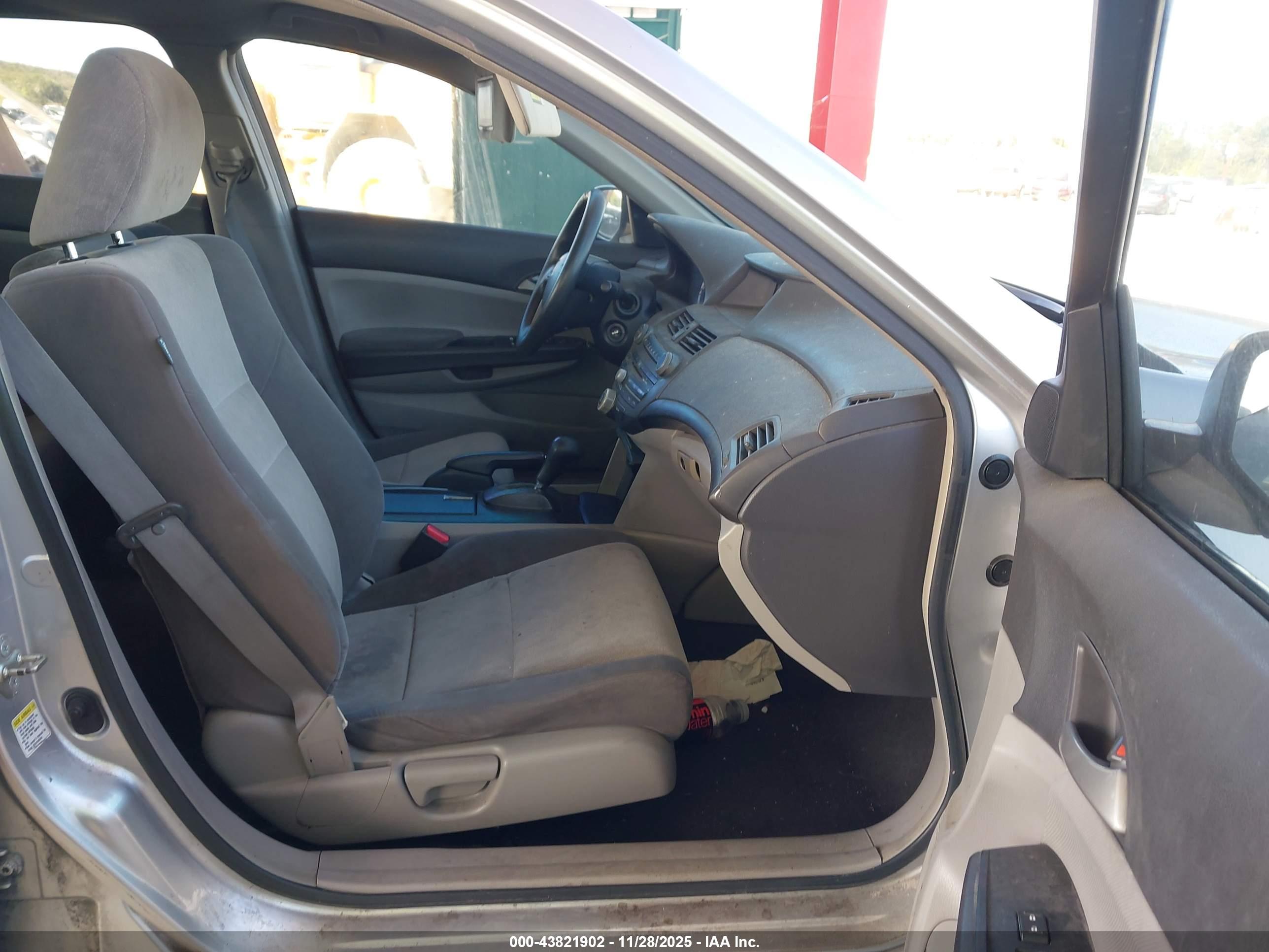 HONDA ACCORD image 5