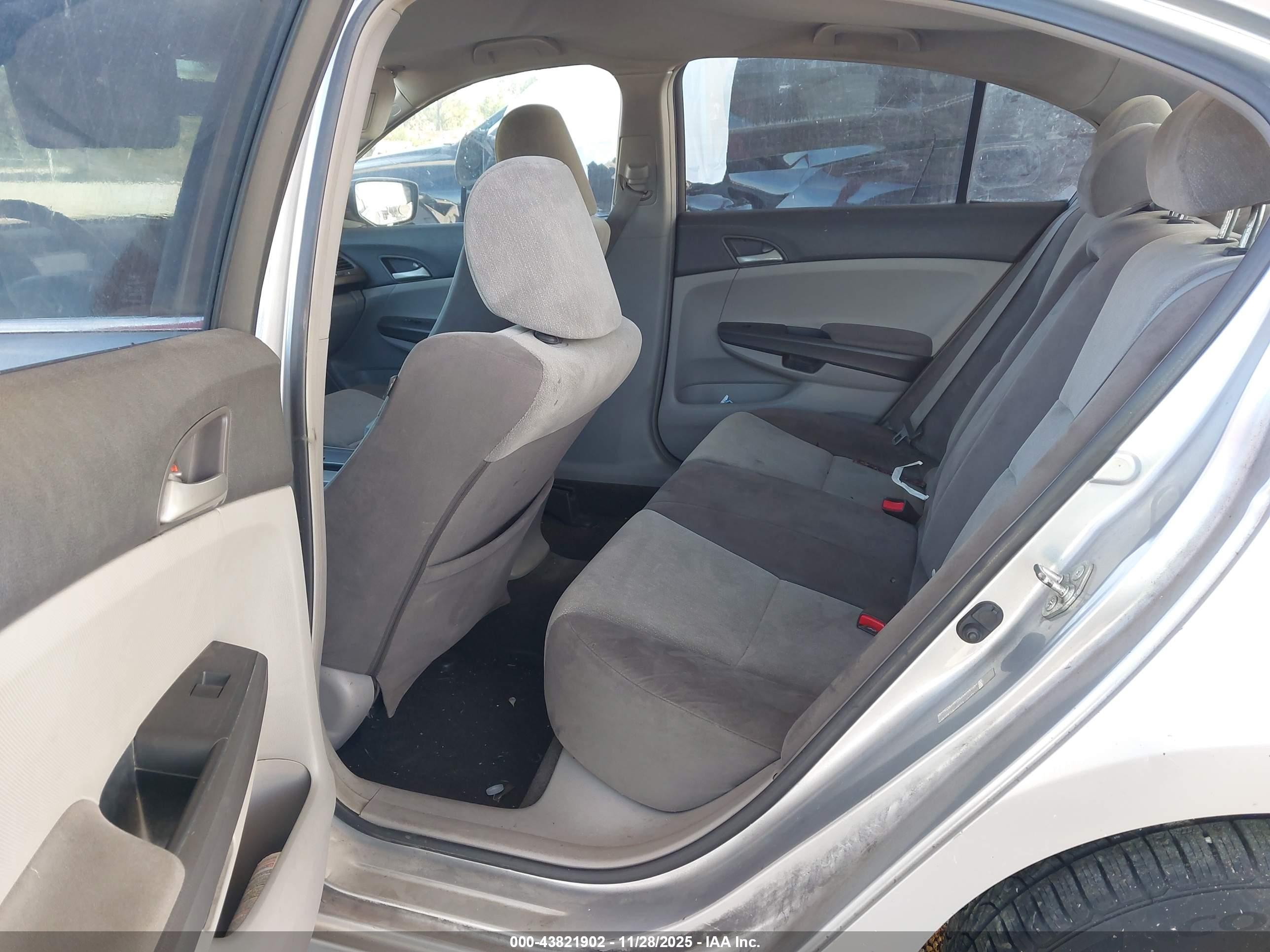 HONDA ACCORD image 8