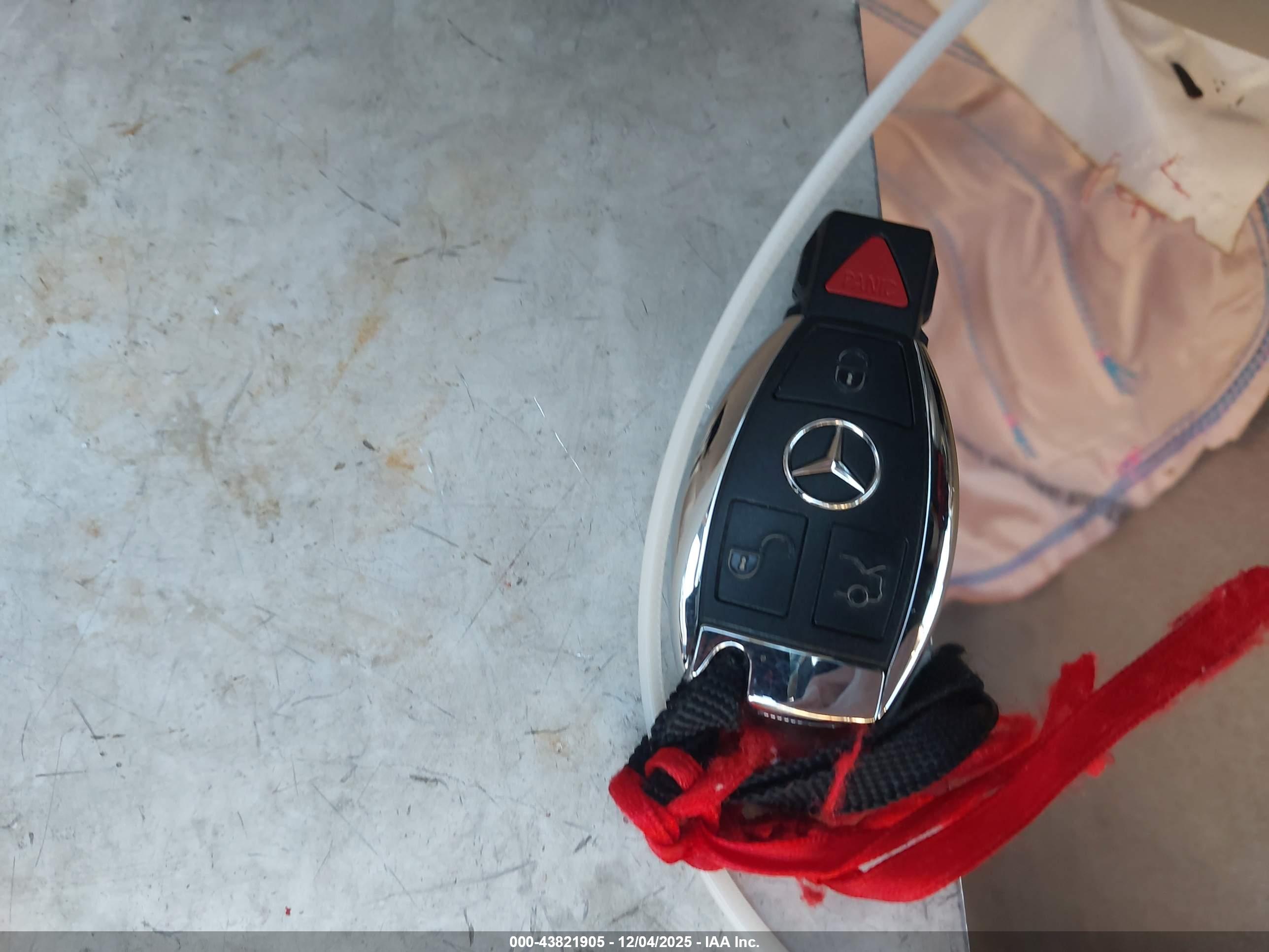MERCEDES-BENZ C image 11