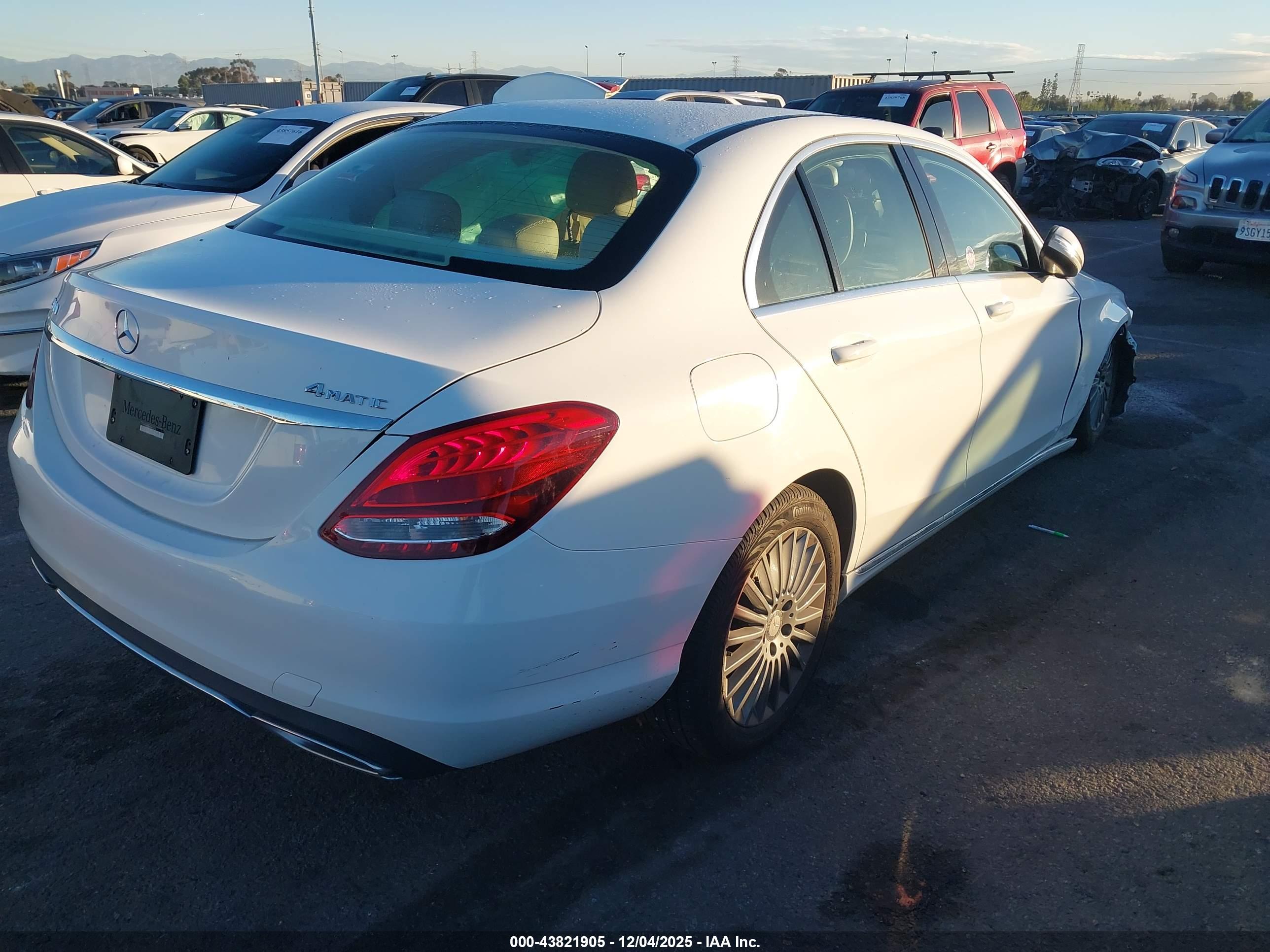 MERCEDES-BENZ C image 4
