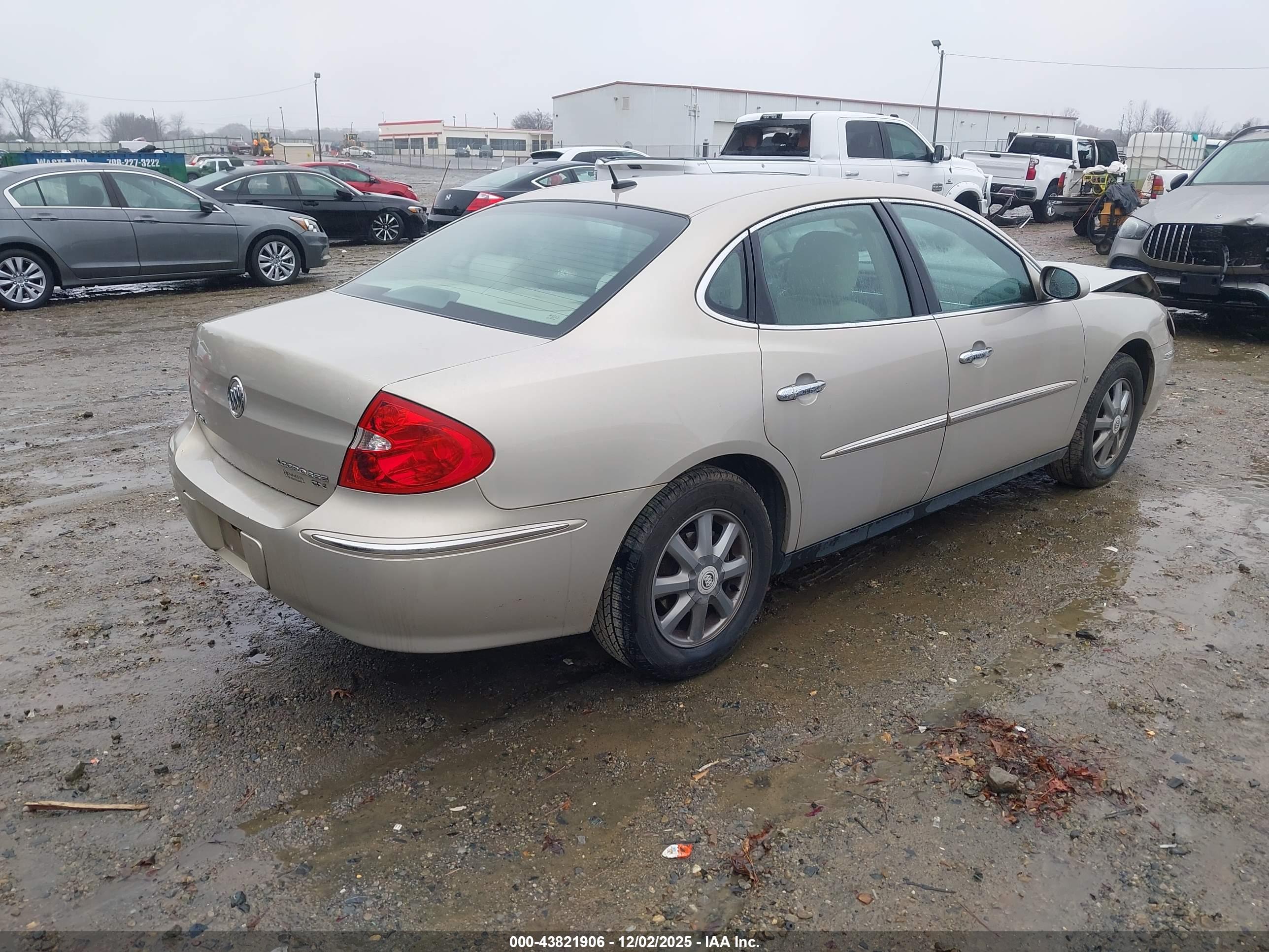 BUICK LACROSSE image 4