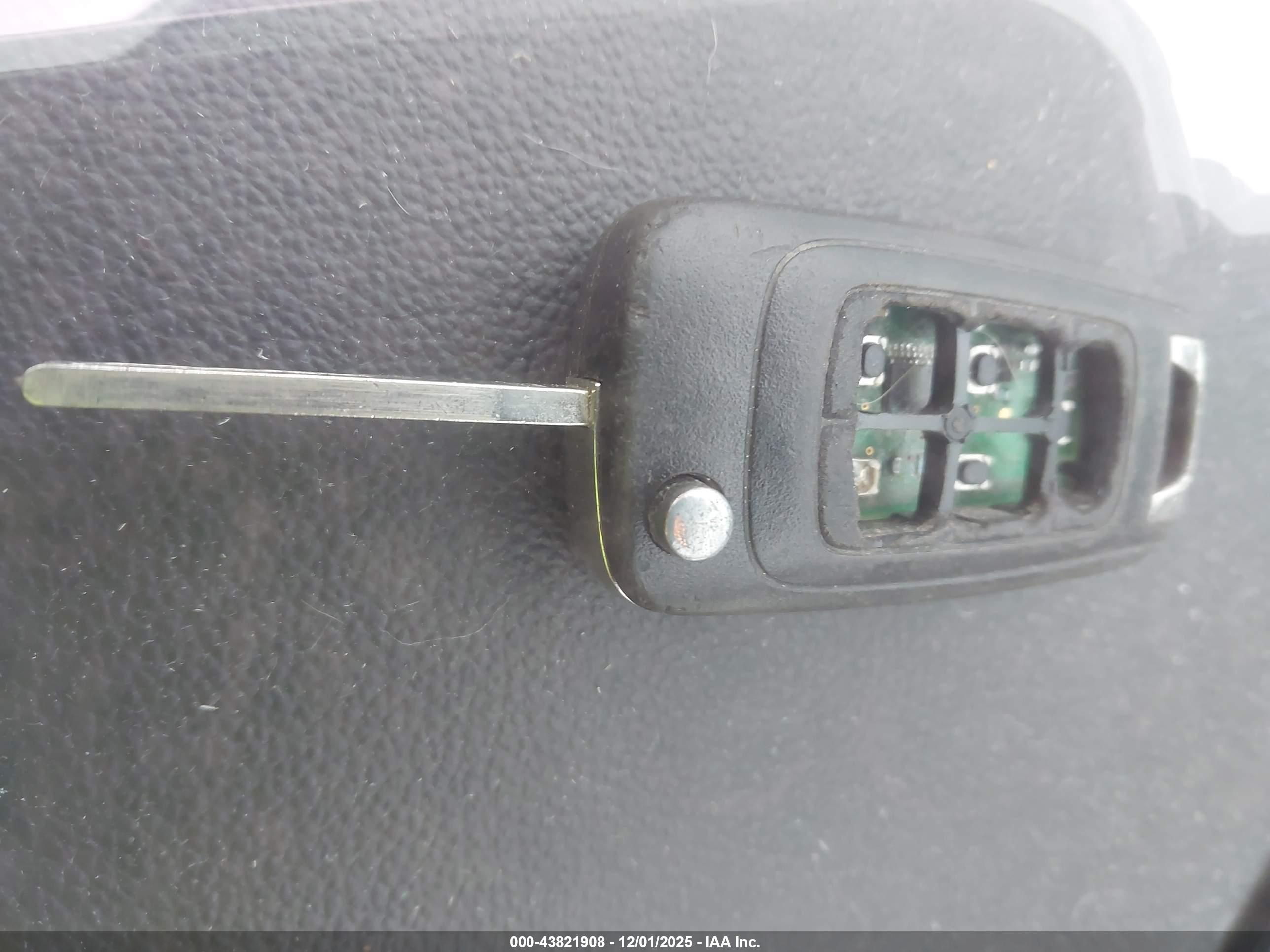 CHEVROLET CRUZE image 11