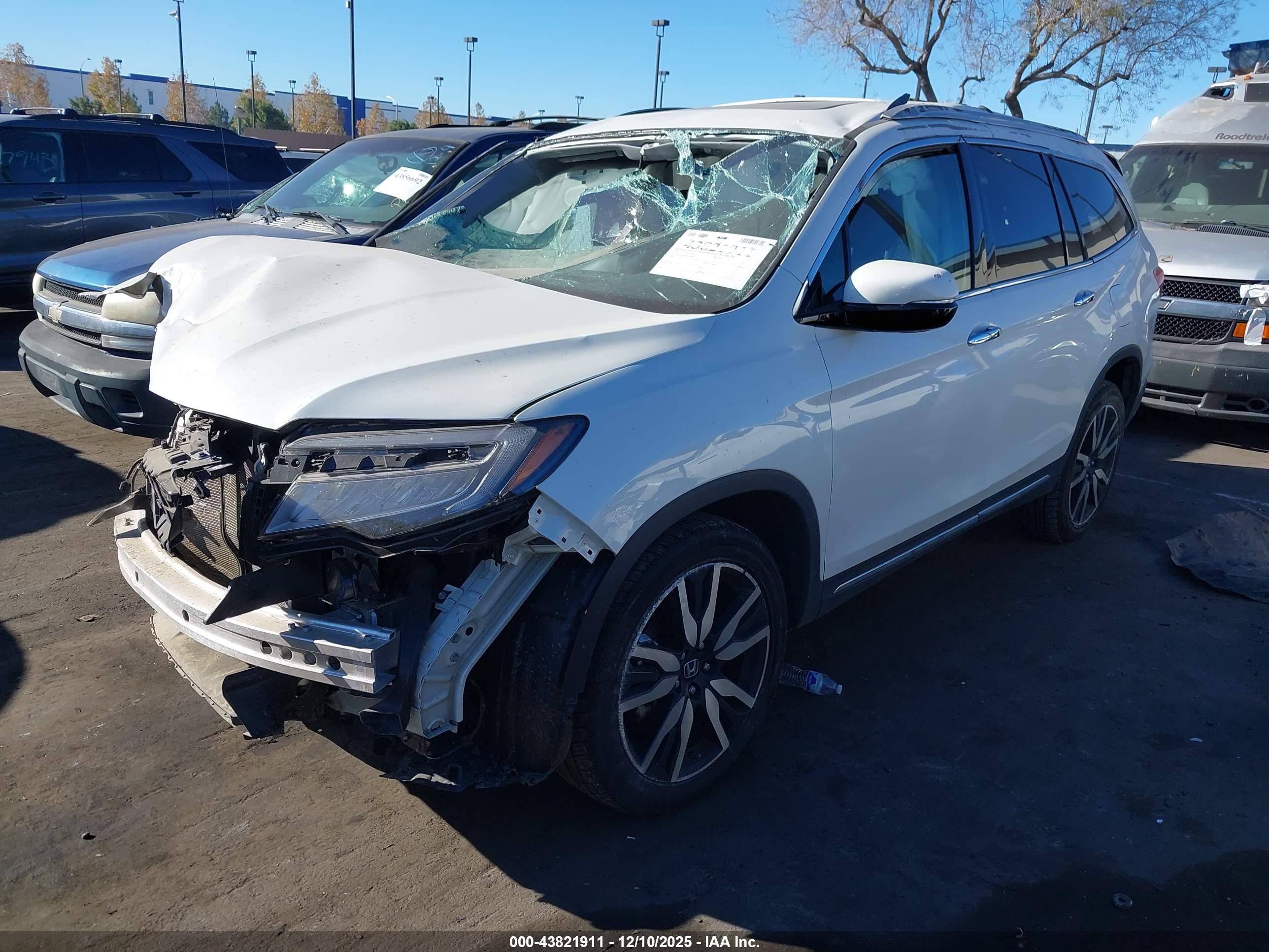 HONDA PILOT image 2