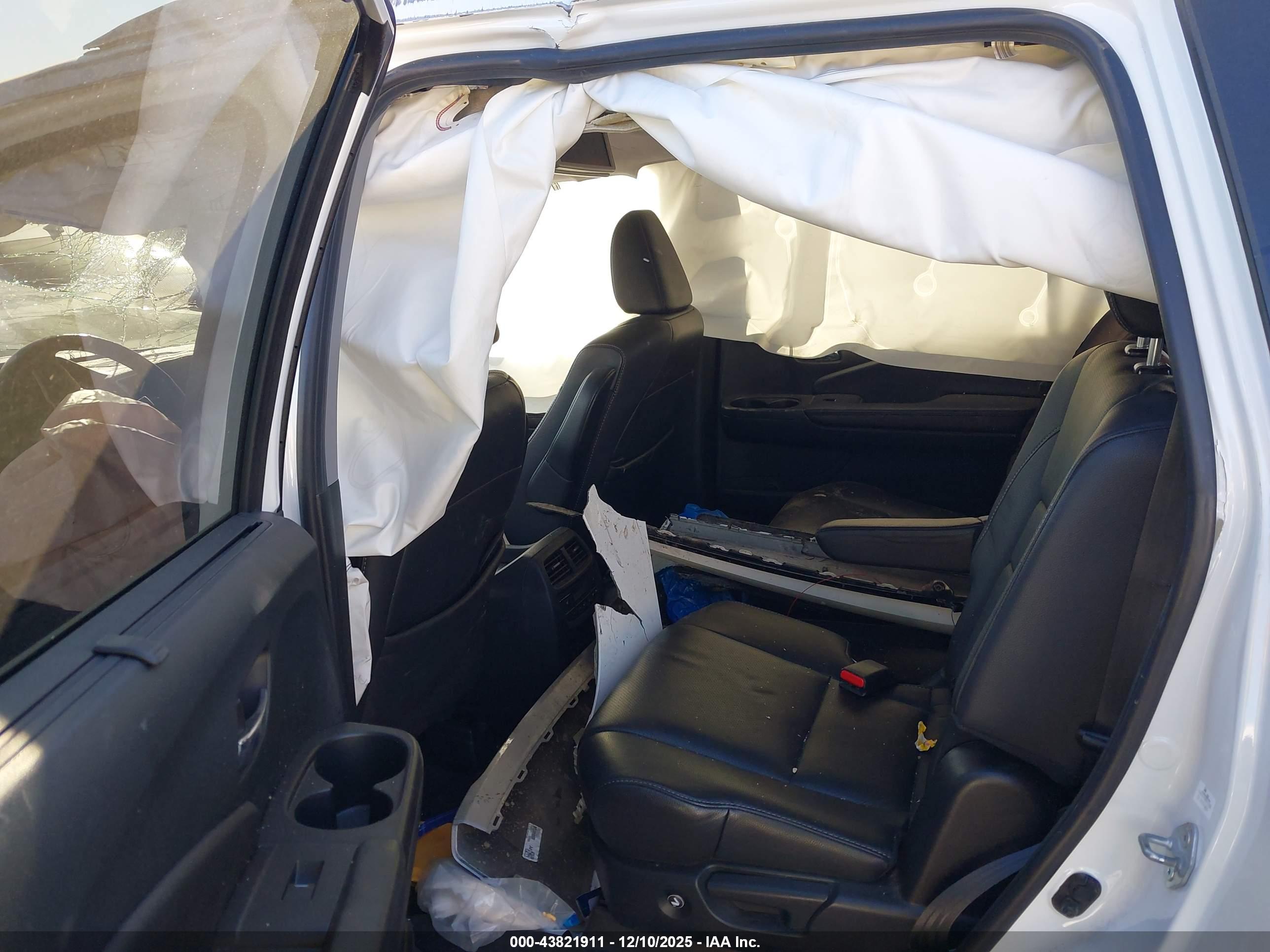 HONDA PILOT image 8