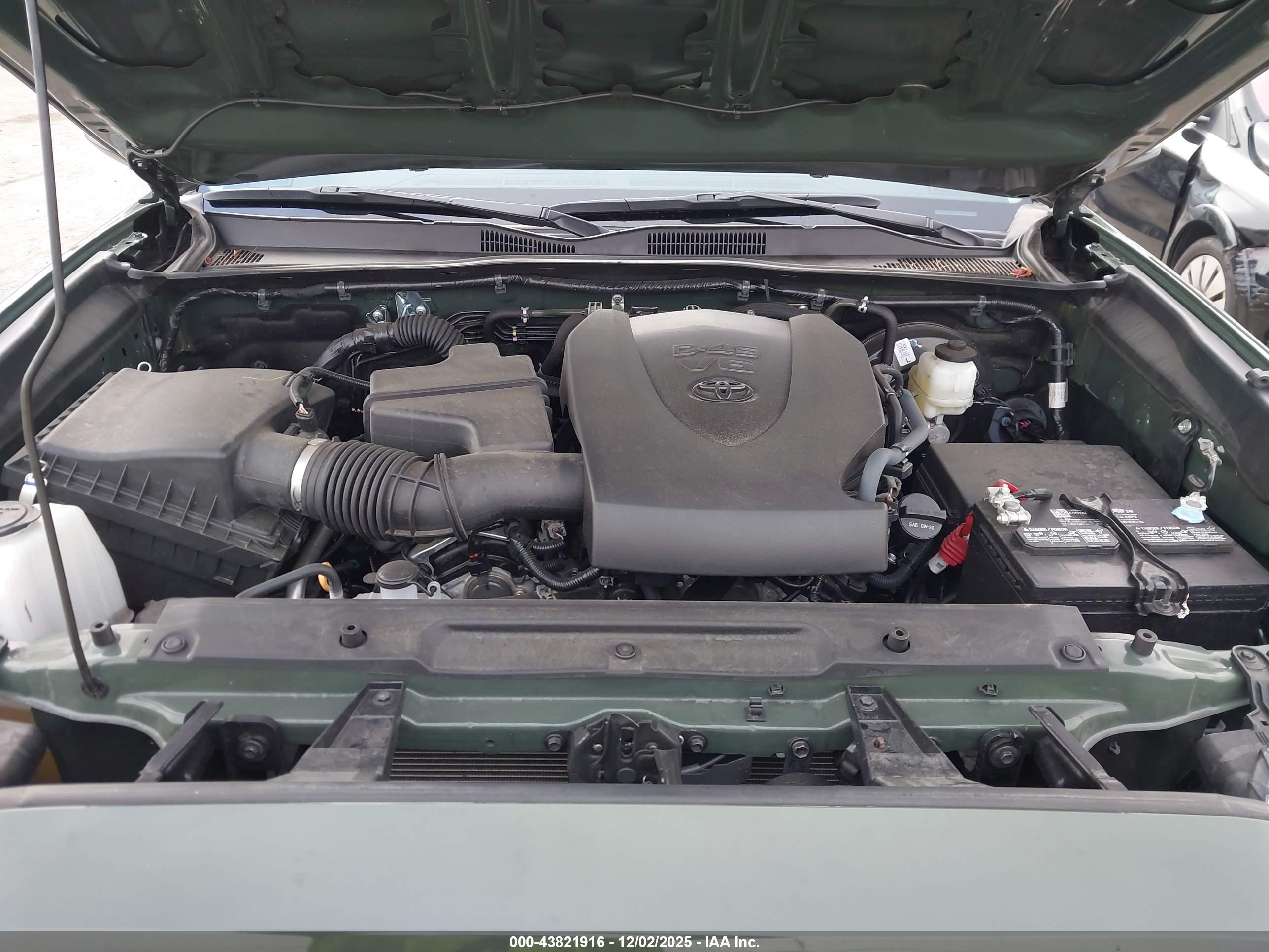 TOYOTA TACOMA image 10