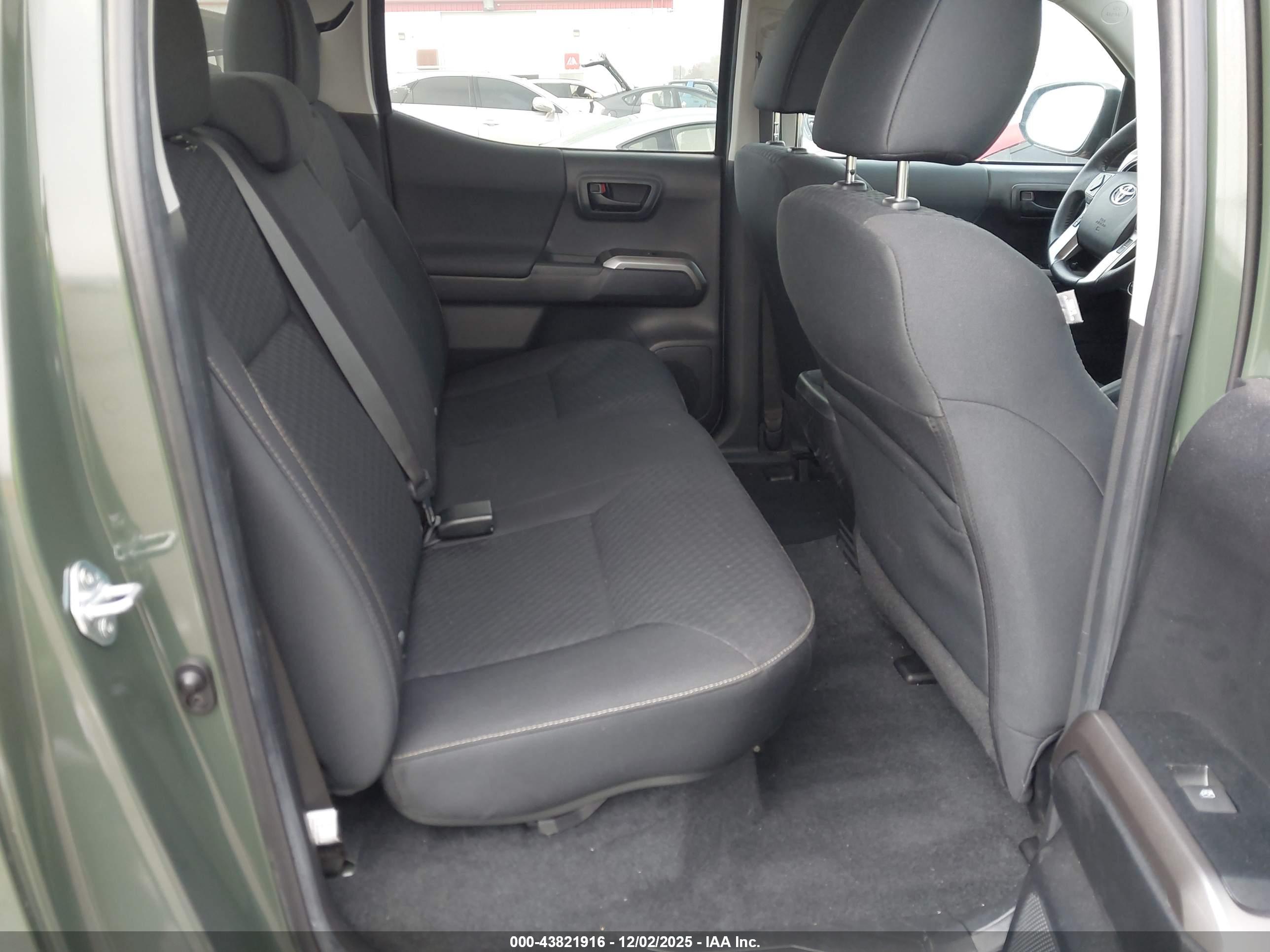 TOYOTA TACOMA image 8