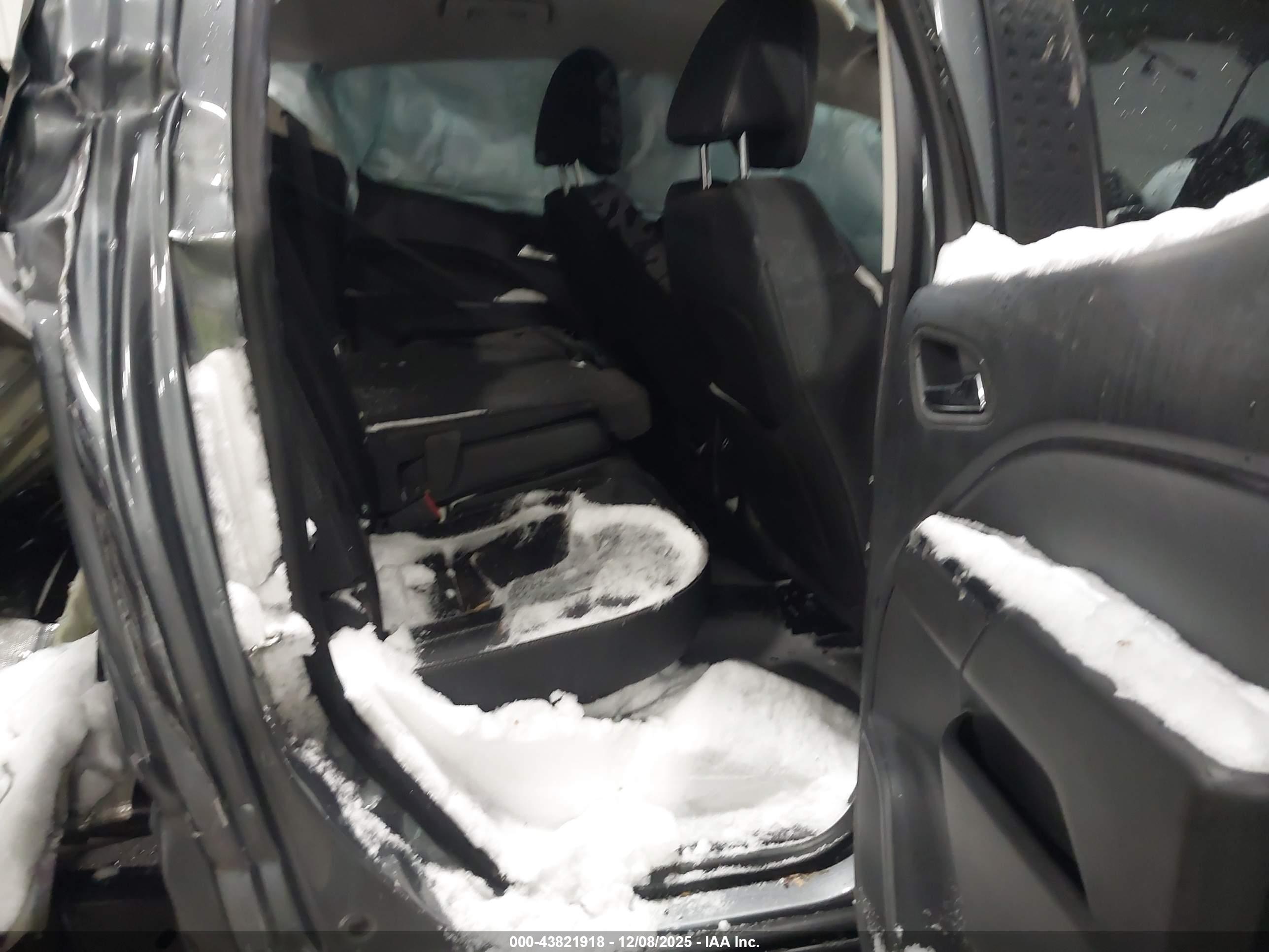 CHEVROLET COLORADO image 8