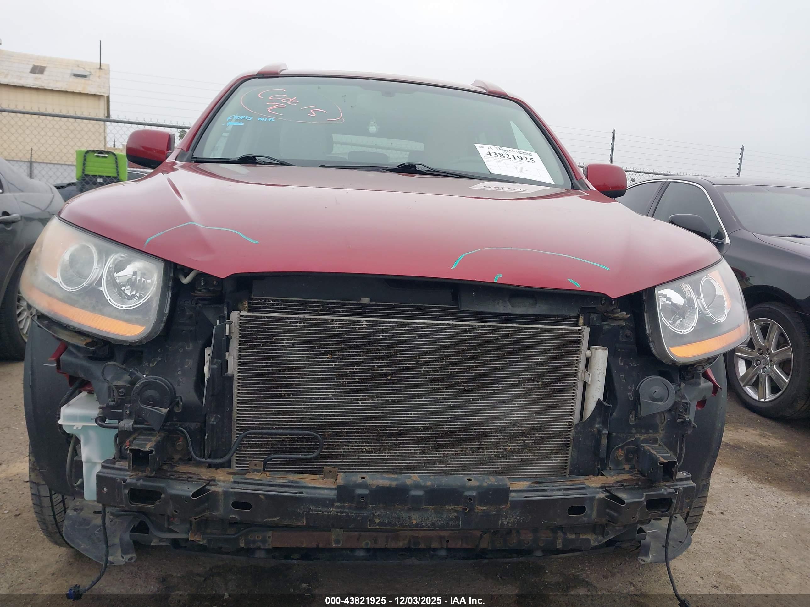 HYUNDAI SANTA image 6