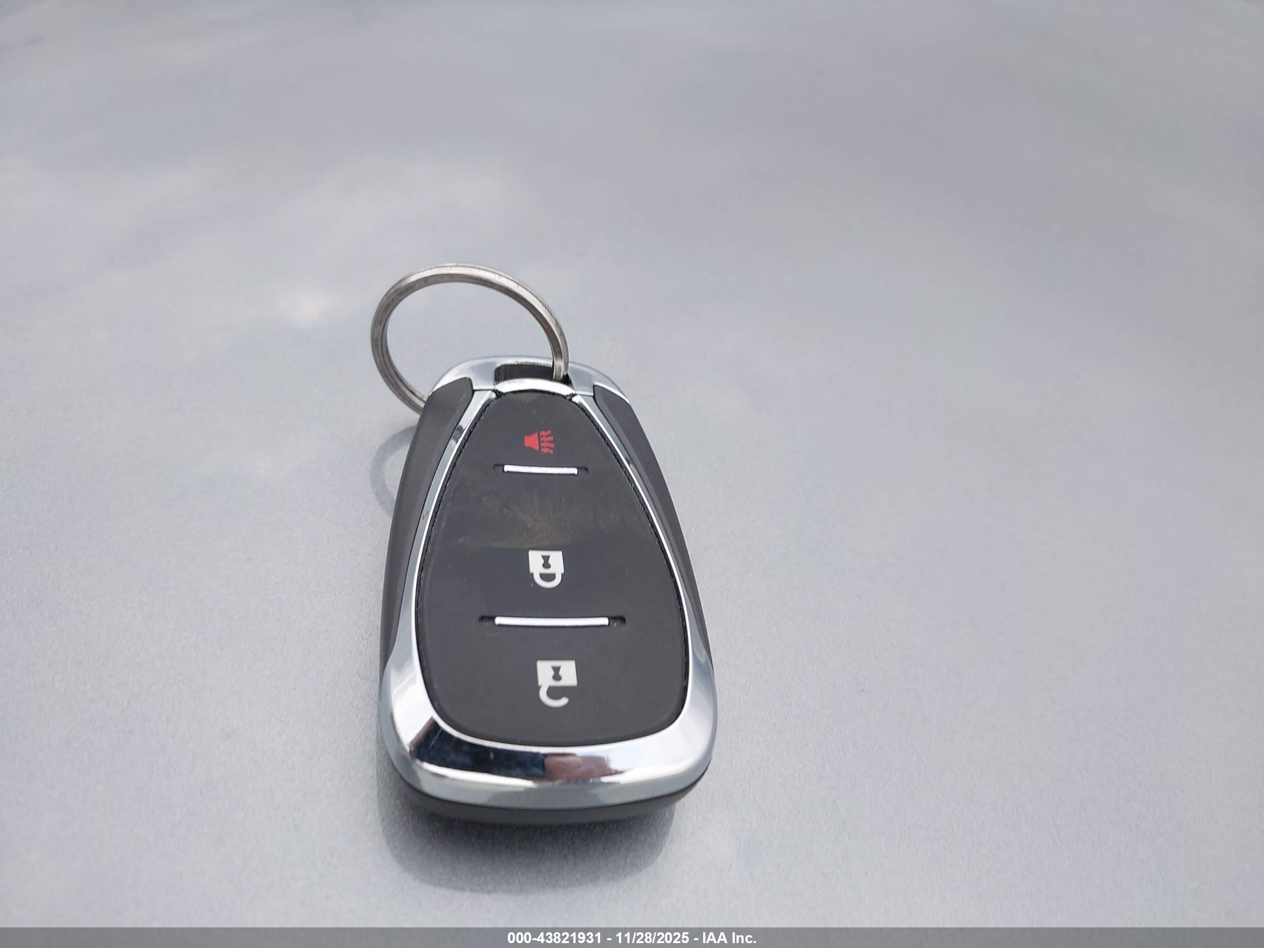 CHEVROLET EQUINOX image 11