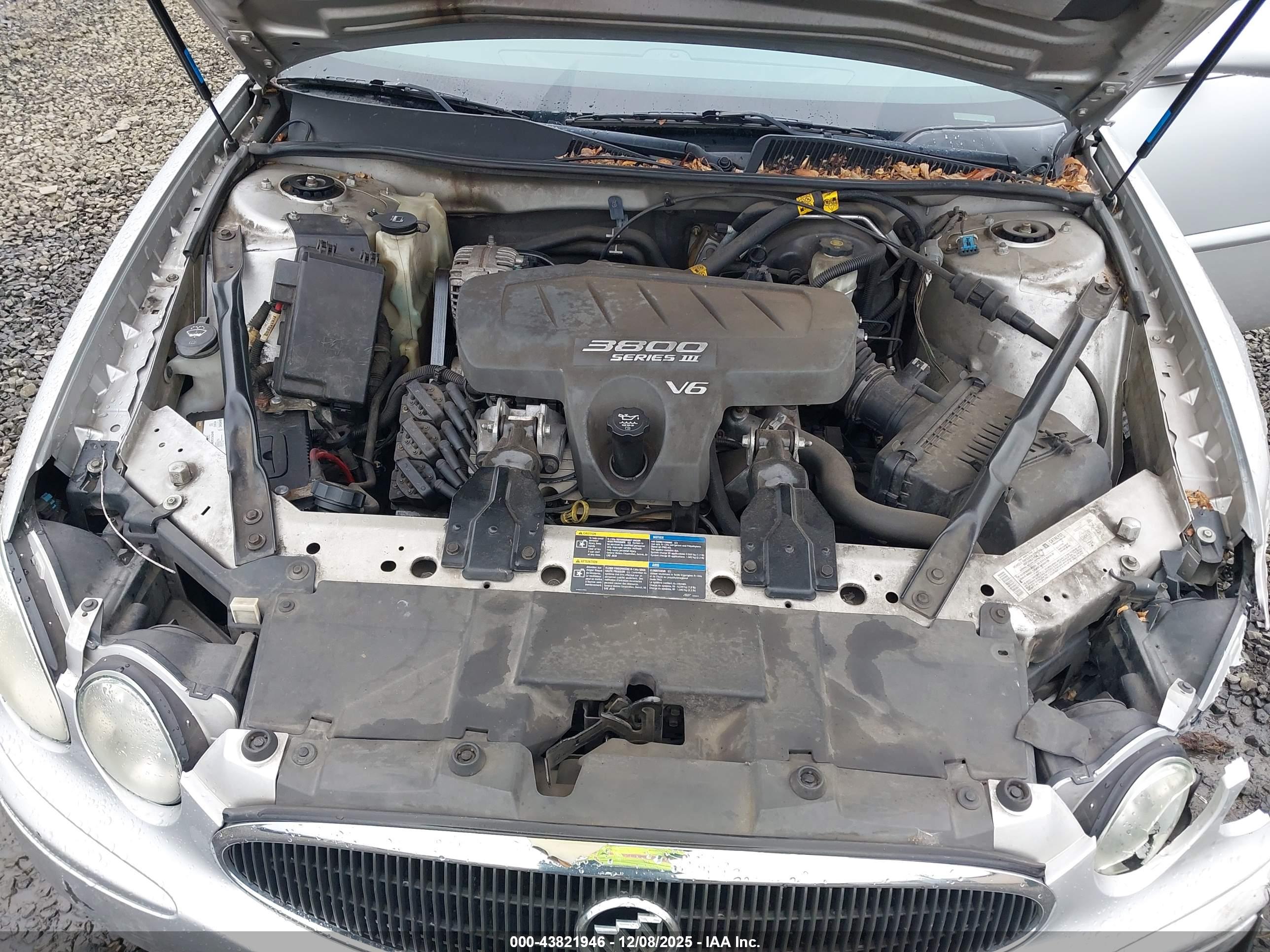 BUICK LACROSSE image 10