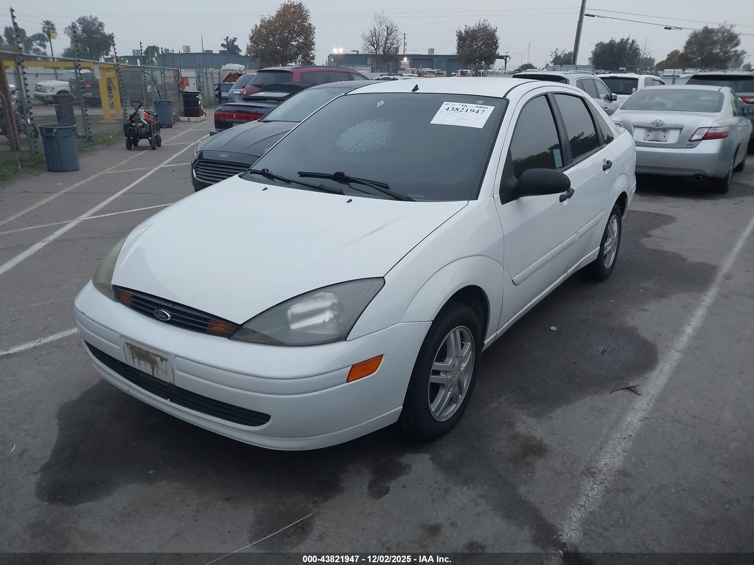 FORD FOCUS image 2