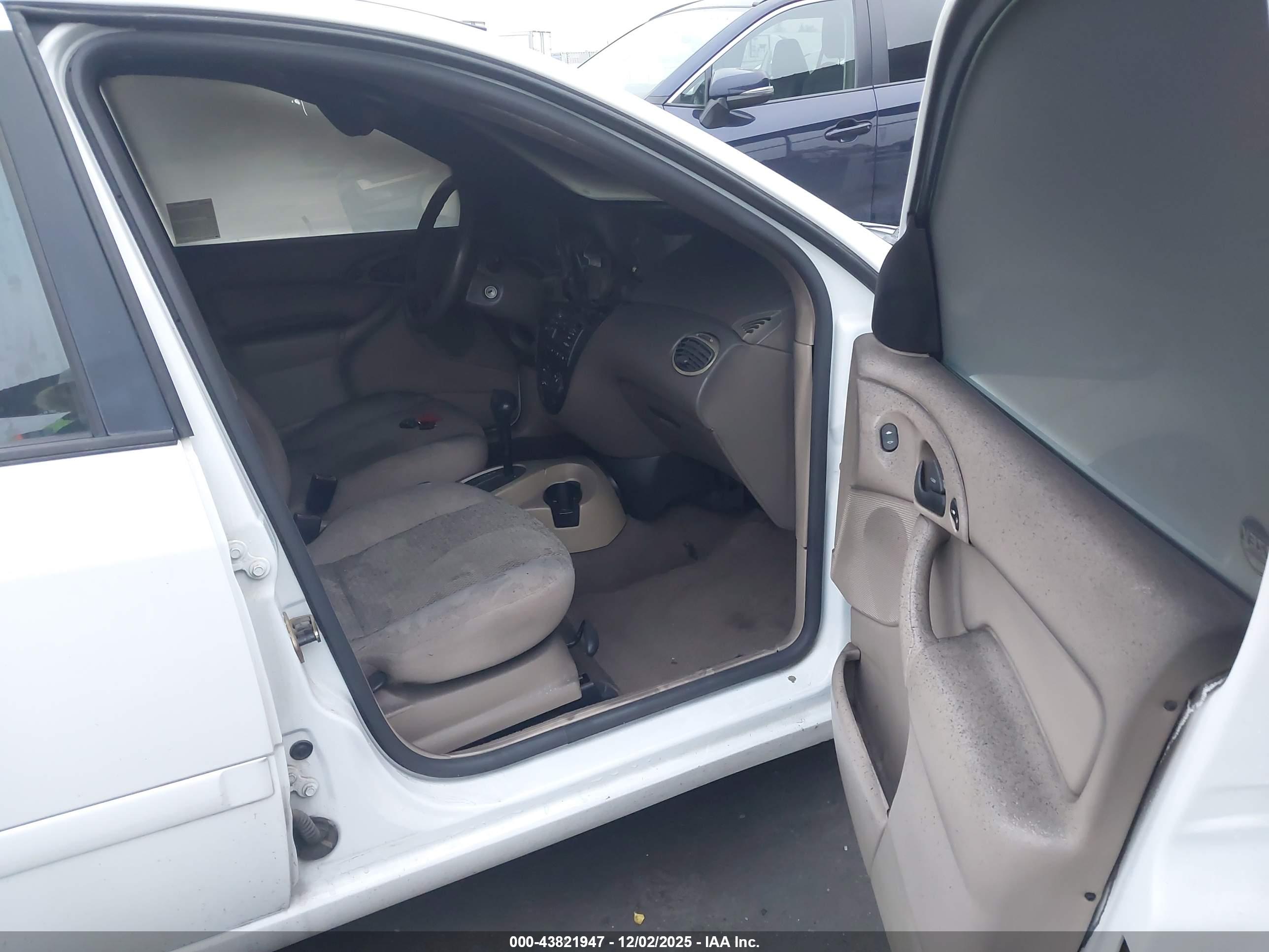 FORD FOCUS image 5