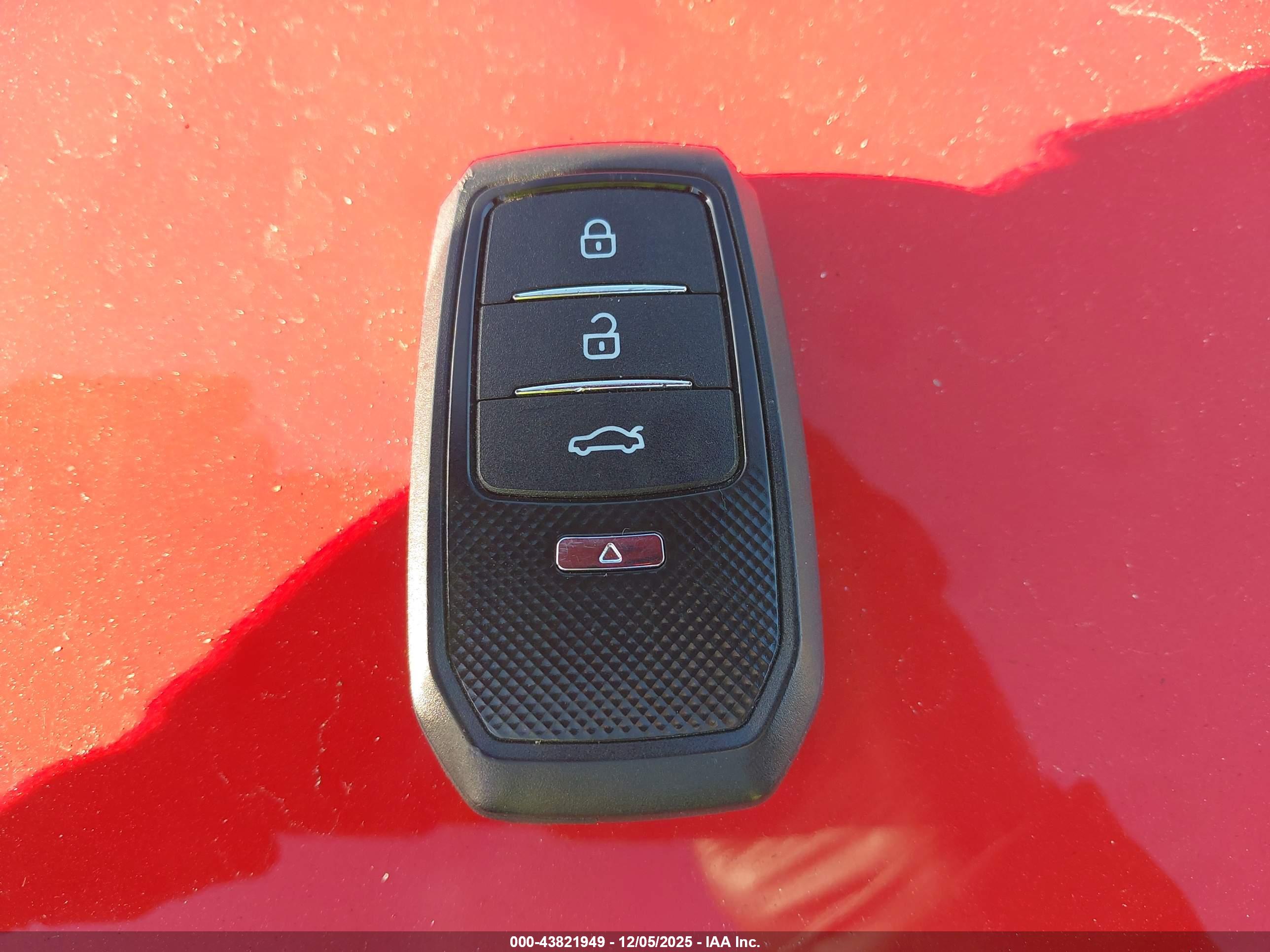 HYUNDAI VELOSTER image 11