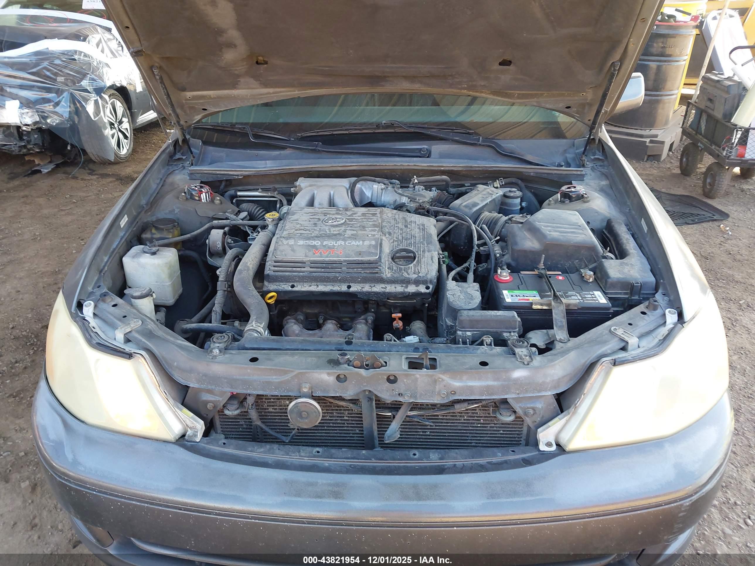 TOYOTA AVALON image 10