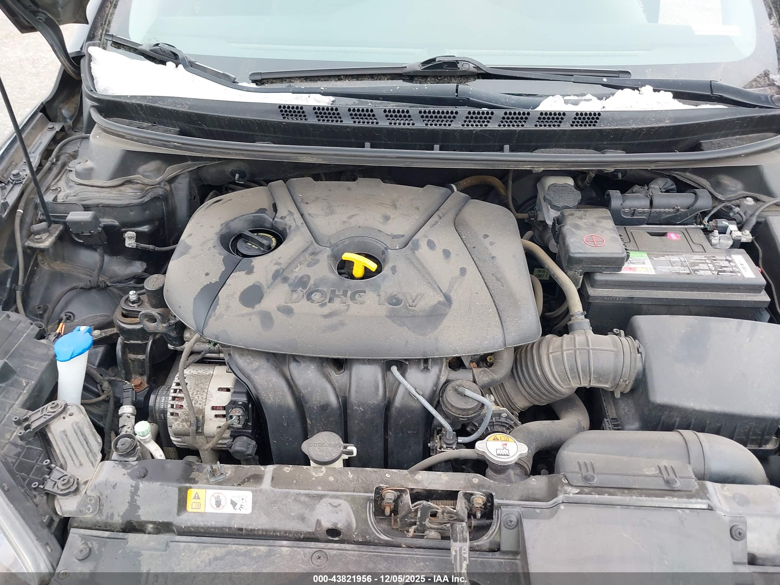 HYUNDAI ELANTRA image 10