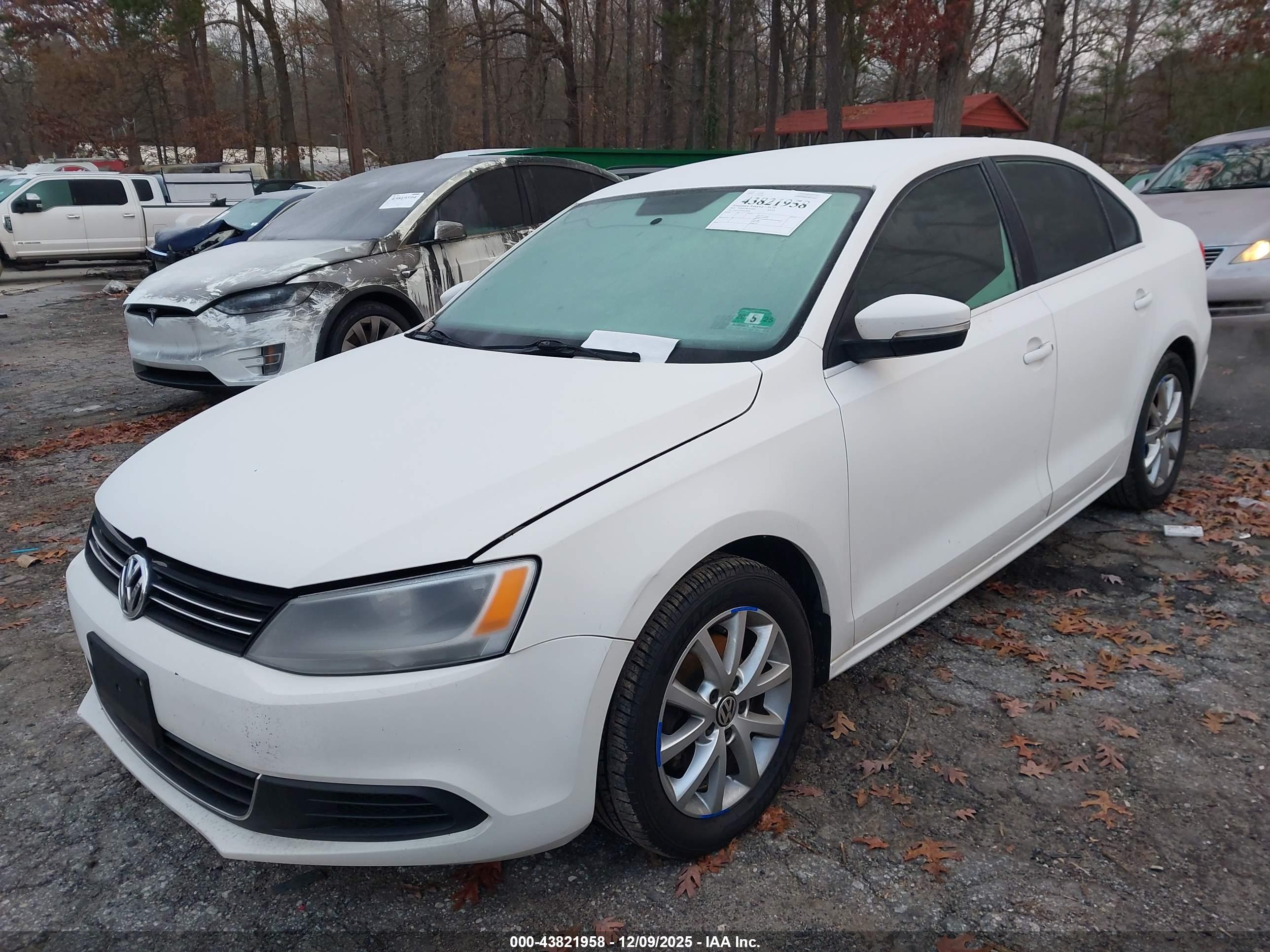 VOLKSWAGEN JETTA image 2