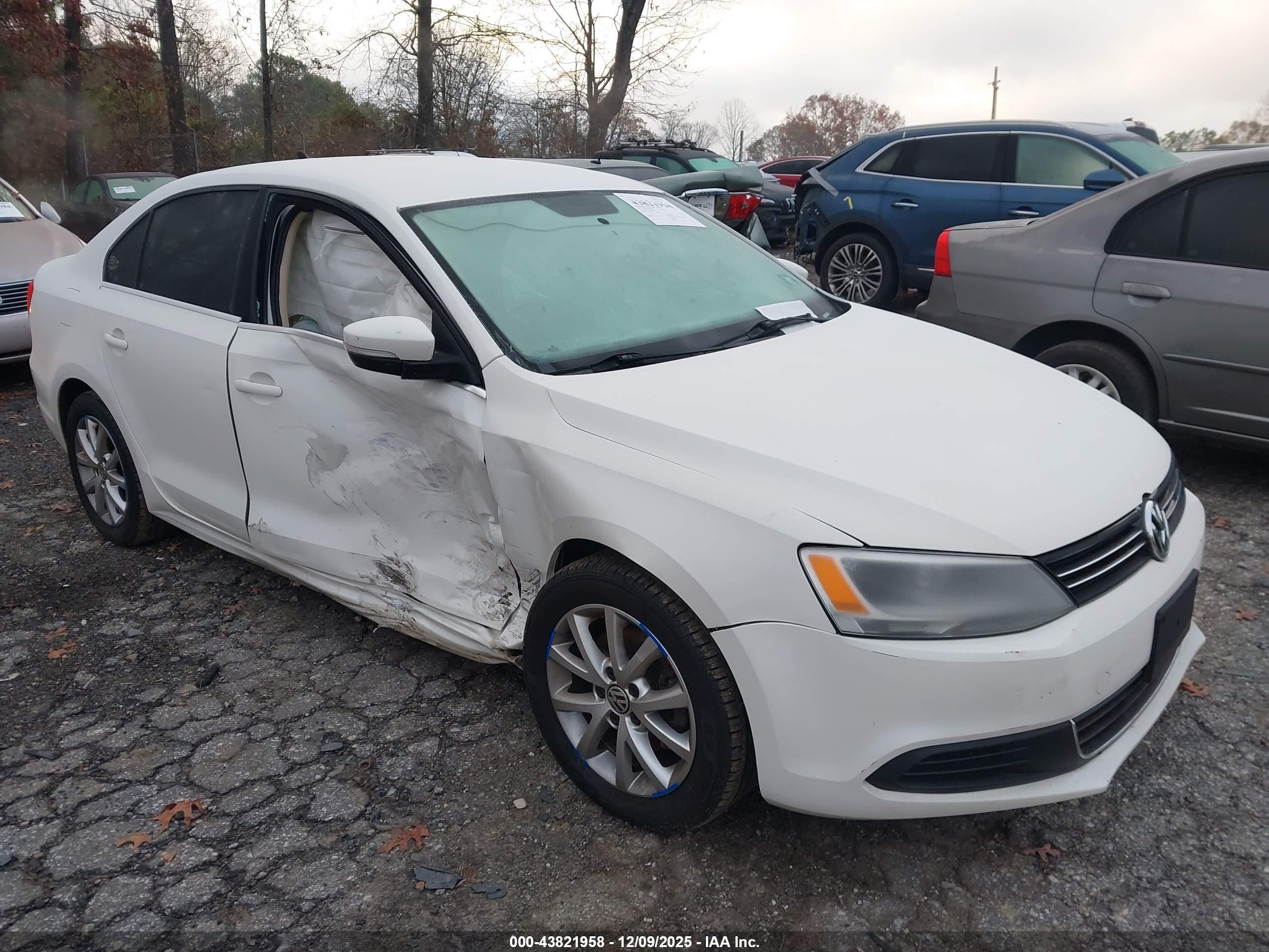 VOLKSWAGEN JETTA image 6