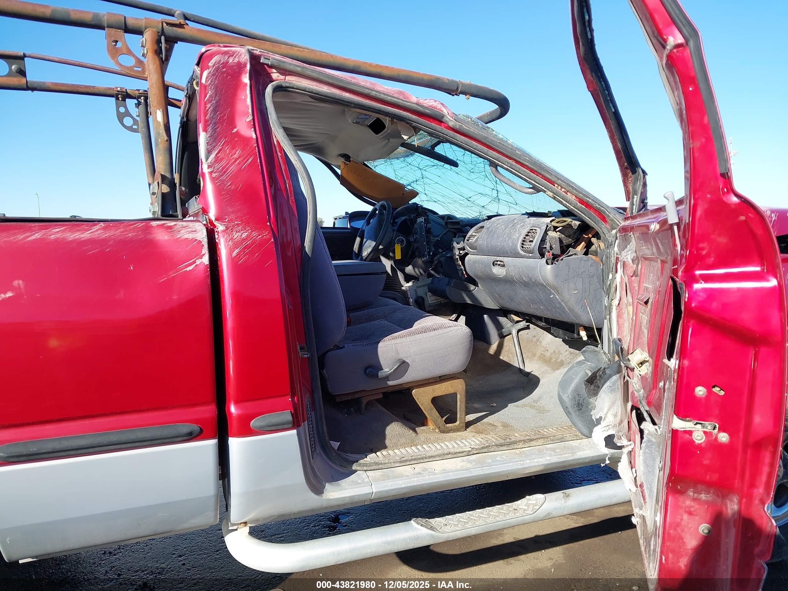 DODGE RAM image 5