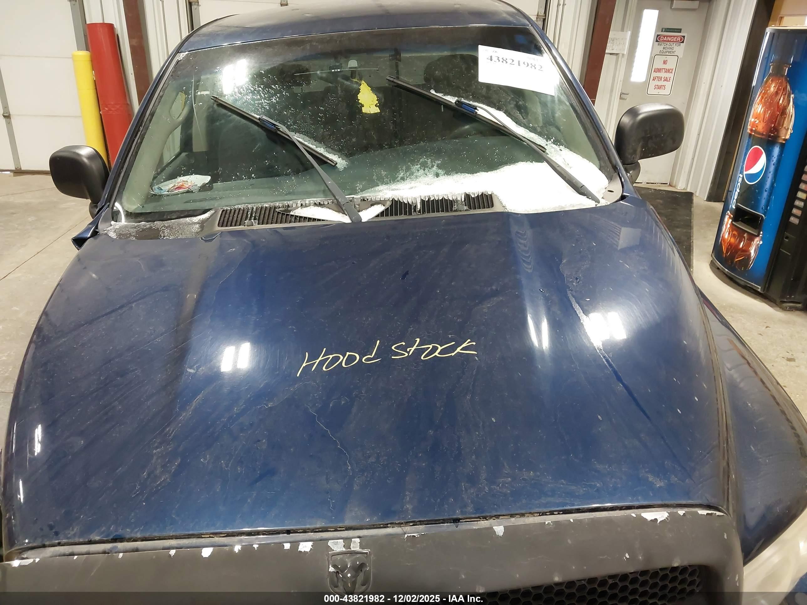DODGE RAM image 10