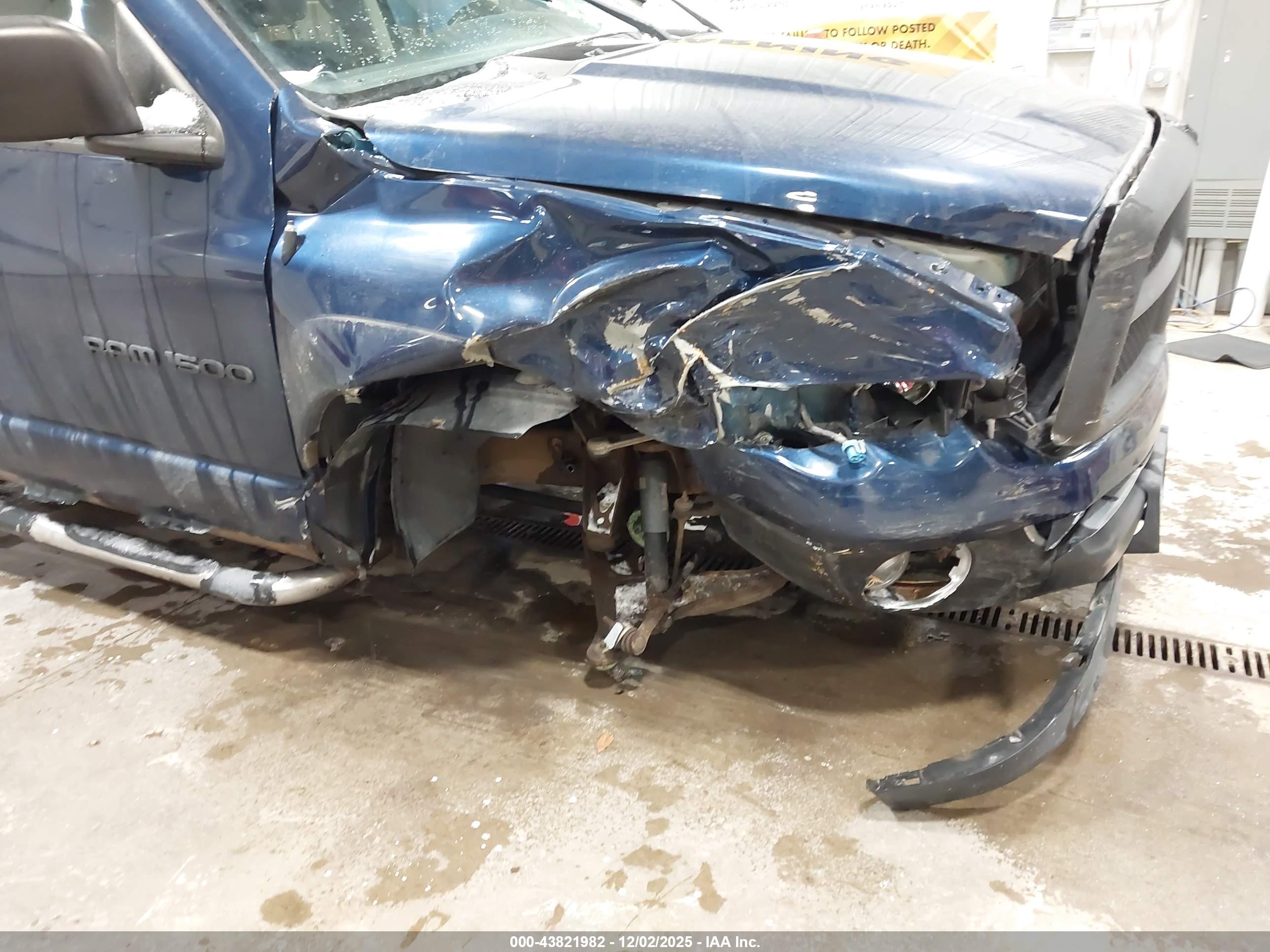 DODGE RAM image 6