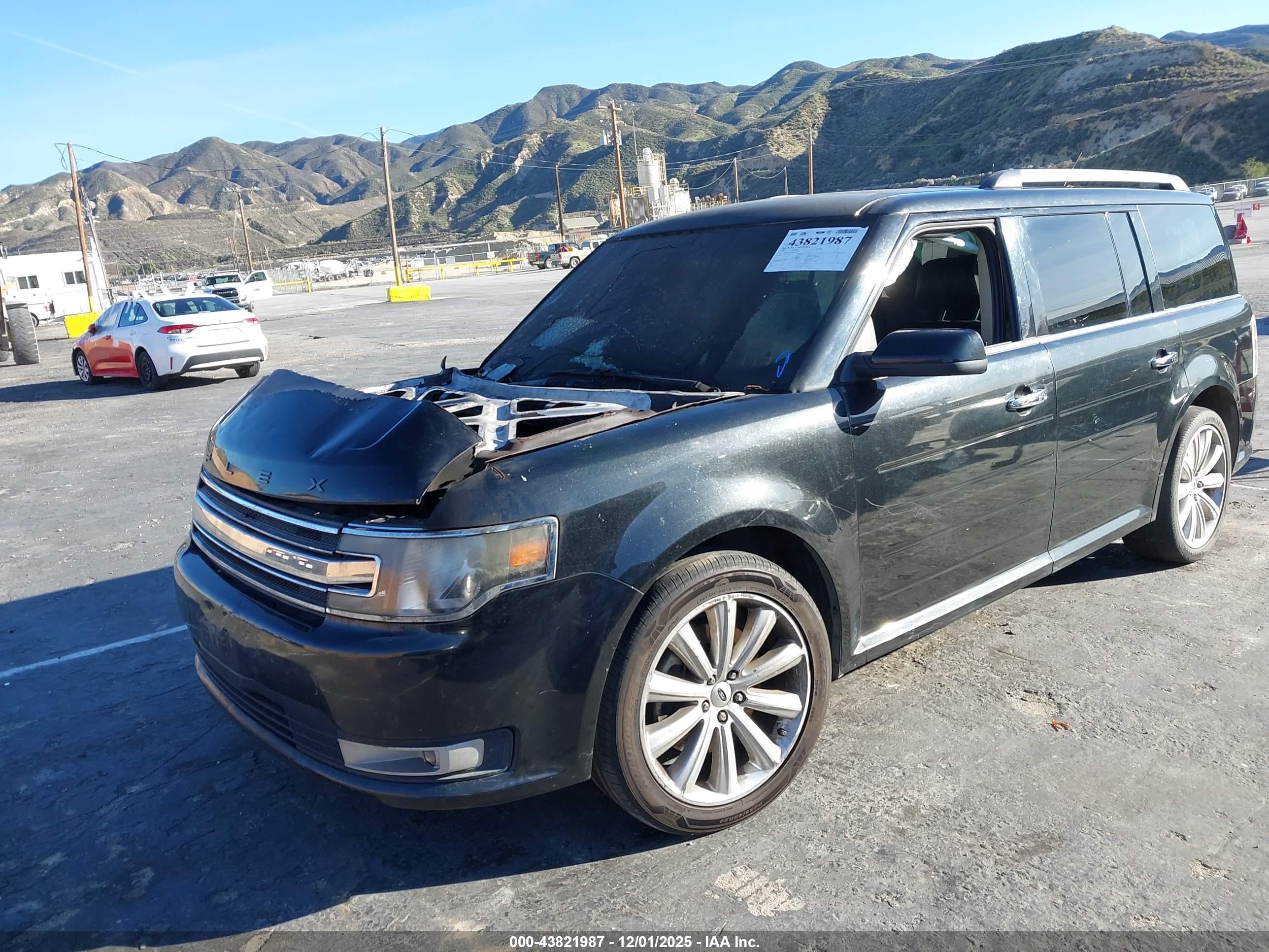 FORD FLEX image 2