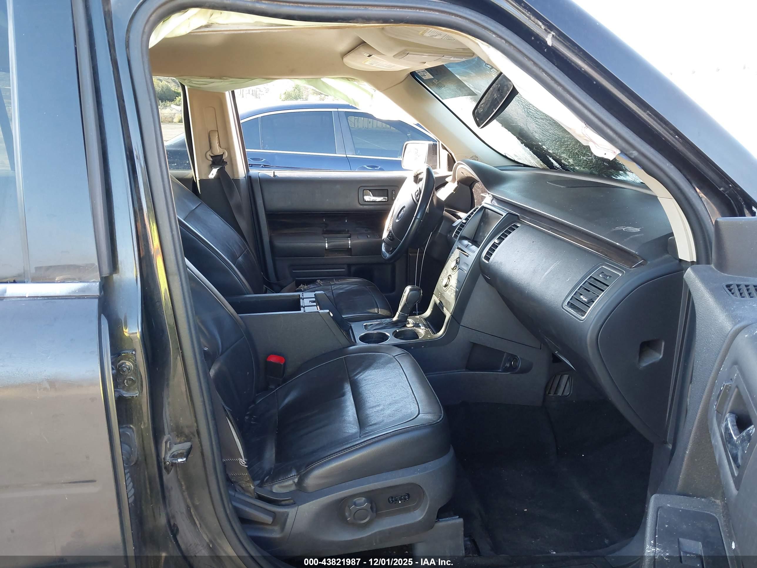 FORD FLEX image 5