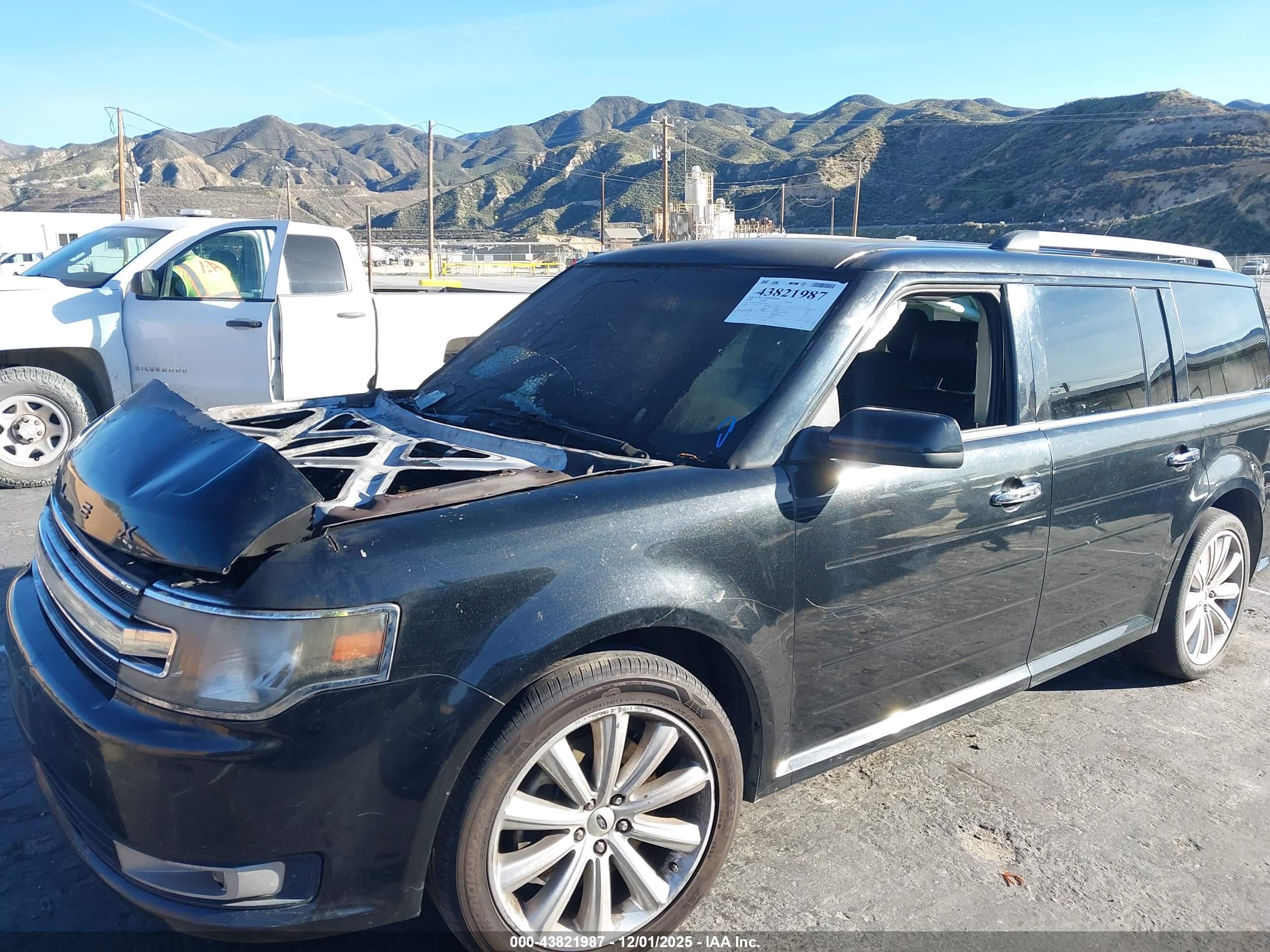 FORD FLEX image 6