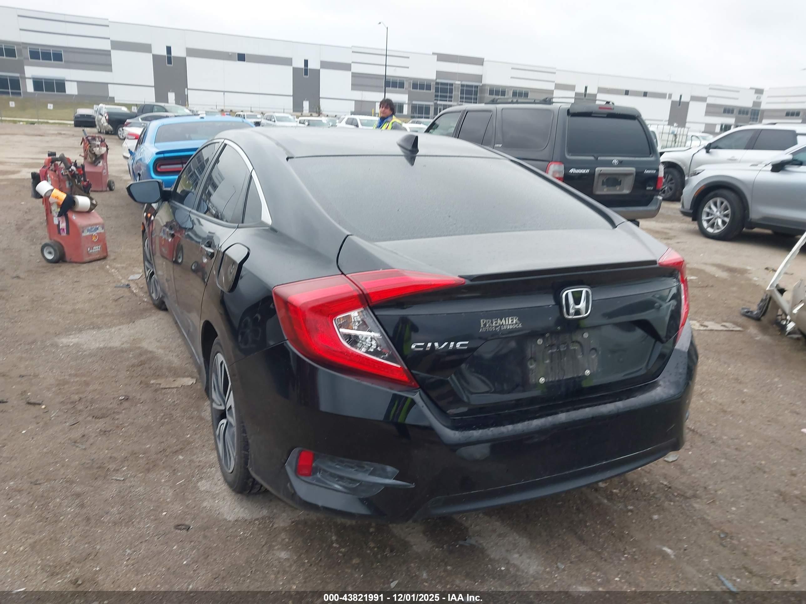 HONDA CIVIC image 3