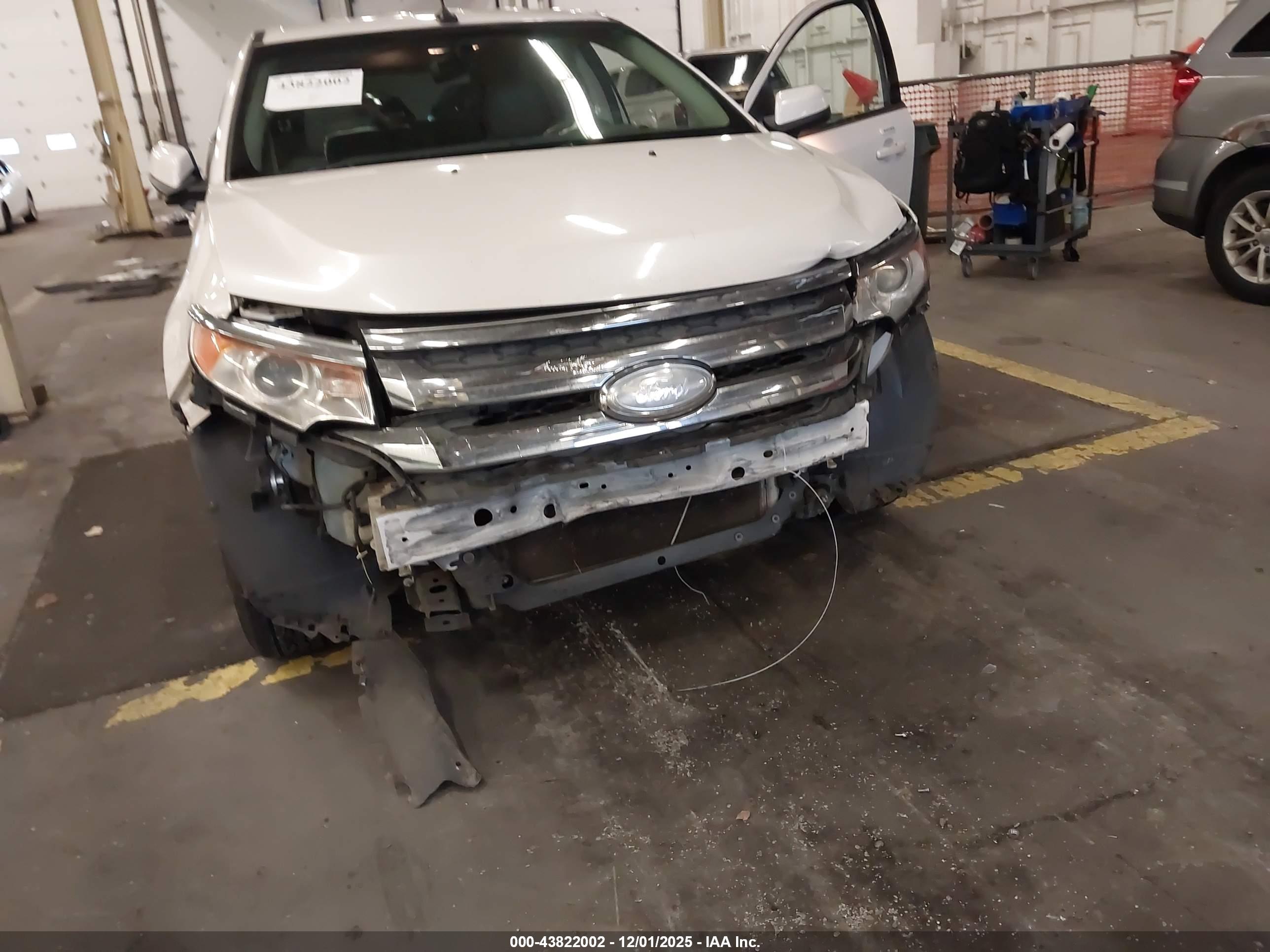 FORD EDGE image 6