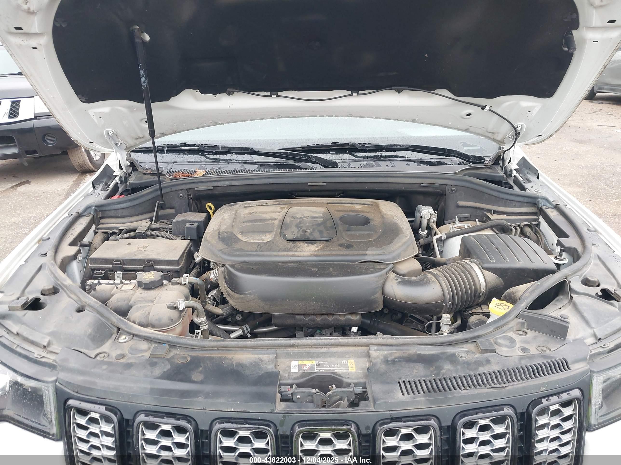 JEEP GRAND image 10