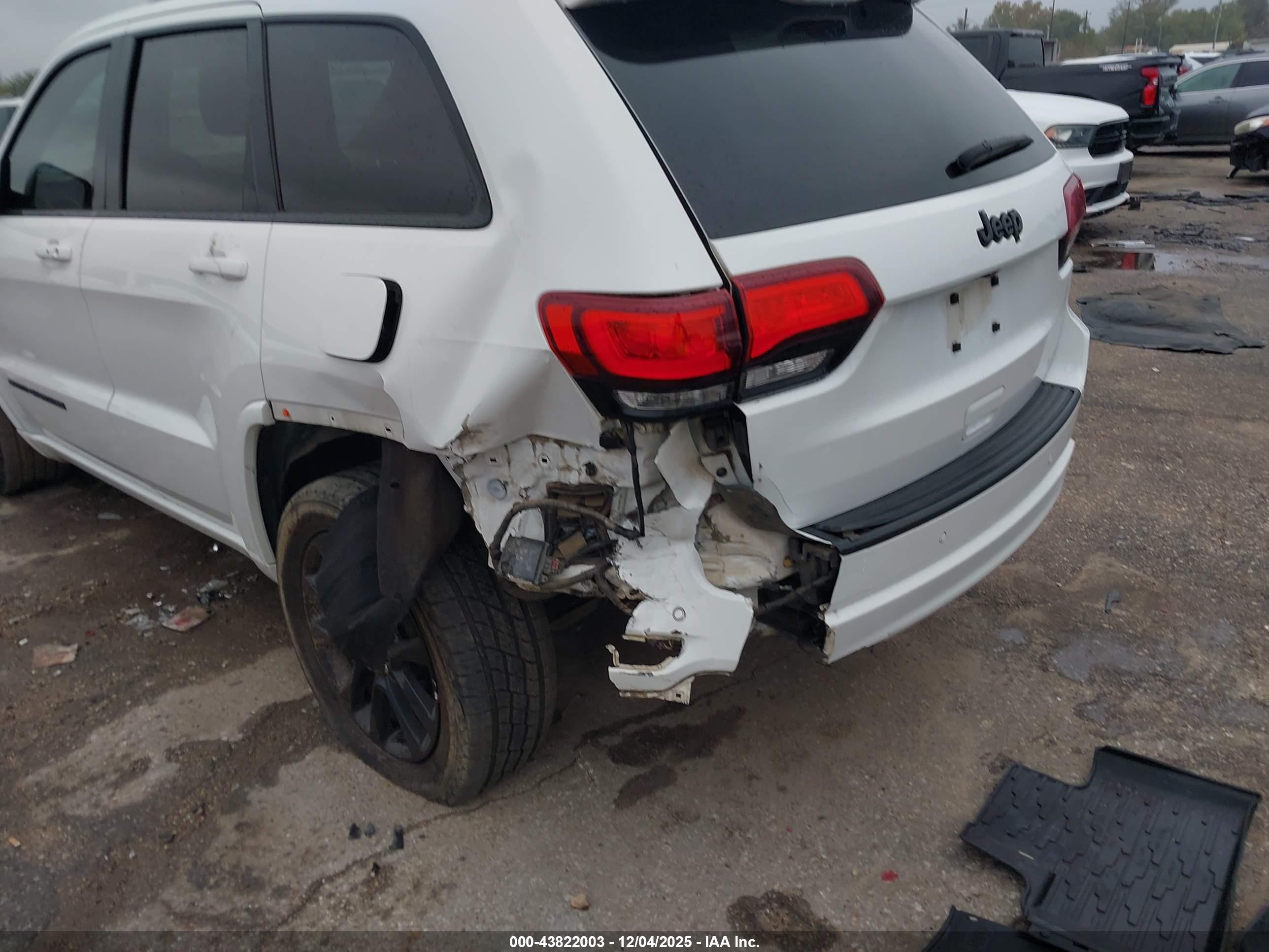 JEEP GRAND image 6